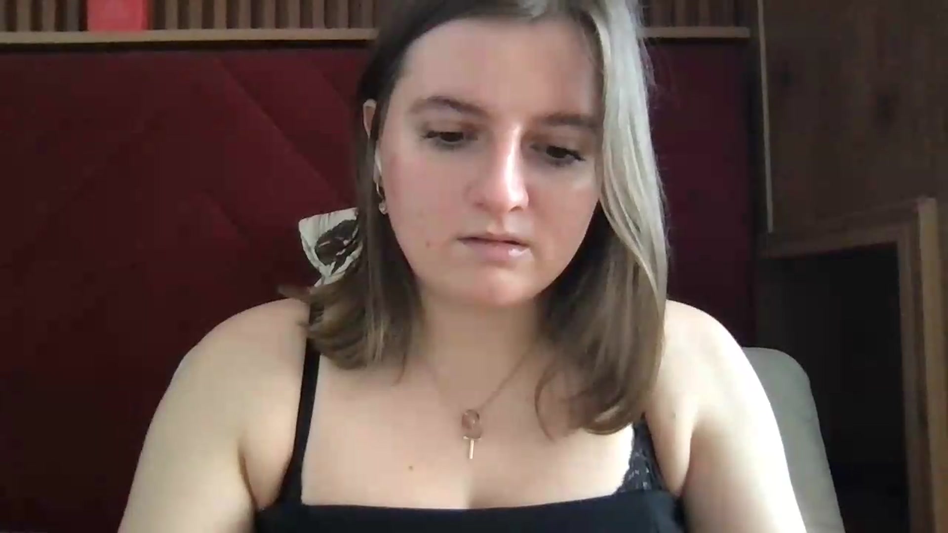 Gallery image thumbnail from SiennaMist's myfreecams stream on, 08/15/2026, 13:32 image 16 of 20