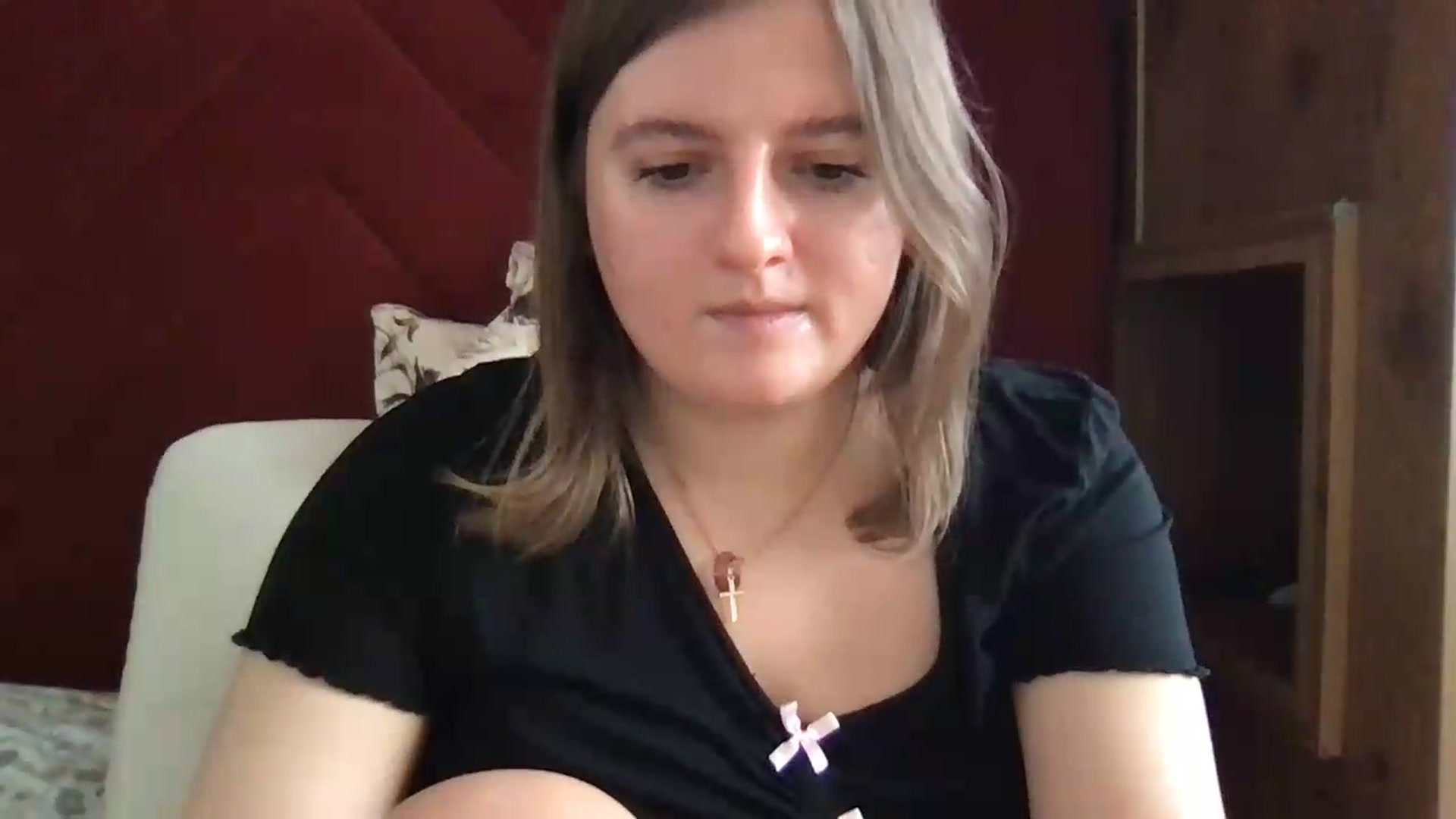 Gallery image thumbnail from SiennaMist's myfreecams stream on, 08/19/2026, 13:36 image 18 of 20