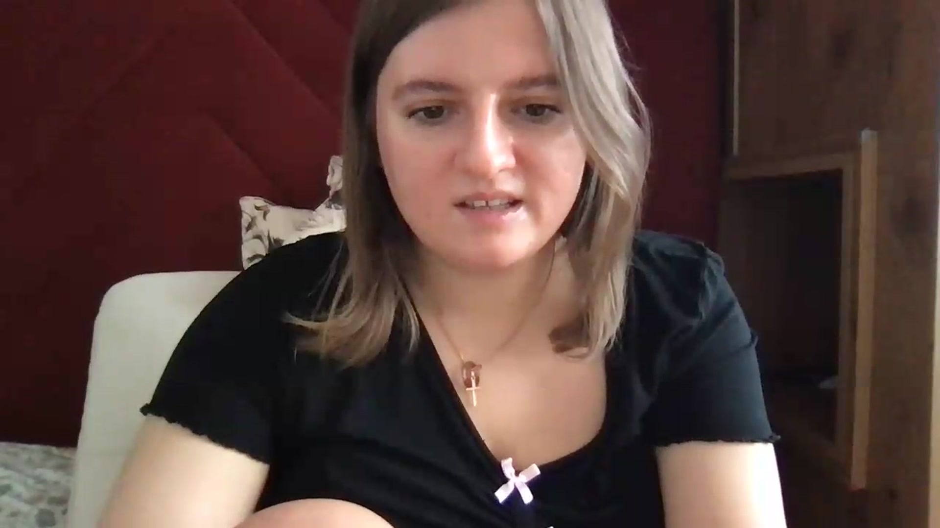 Gallery image thumbnail from SiennaMist's myfreecams stream on, 08/19/2026, 13:36 image 17 of 20