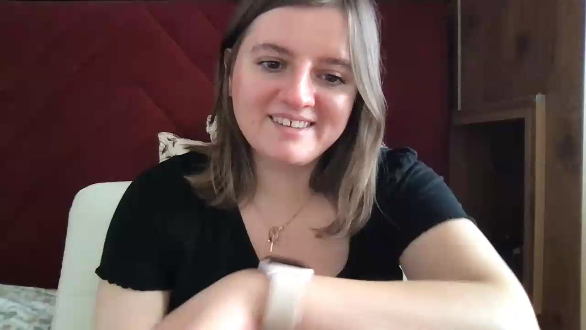 Gallery image thumbnail from SiennaMist's myfreecams stream on, 08/19/2026, 16:17 image 2 of 20