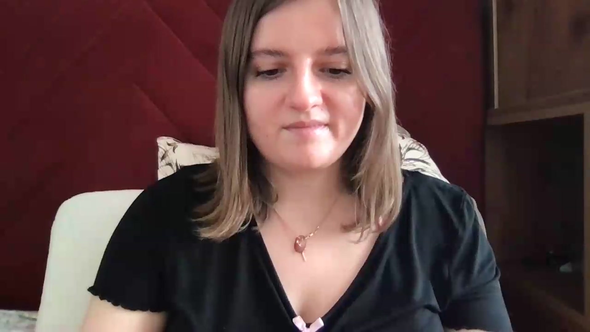 Gallery image thumbnail from SiennaMist's myfreecams stream on, 08/19/2026, 16:17 image 10 of 20