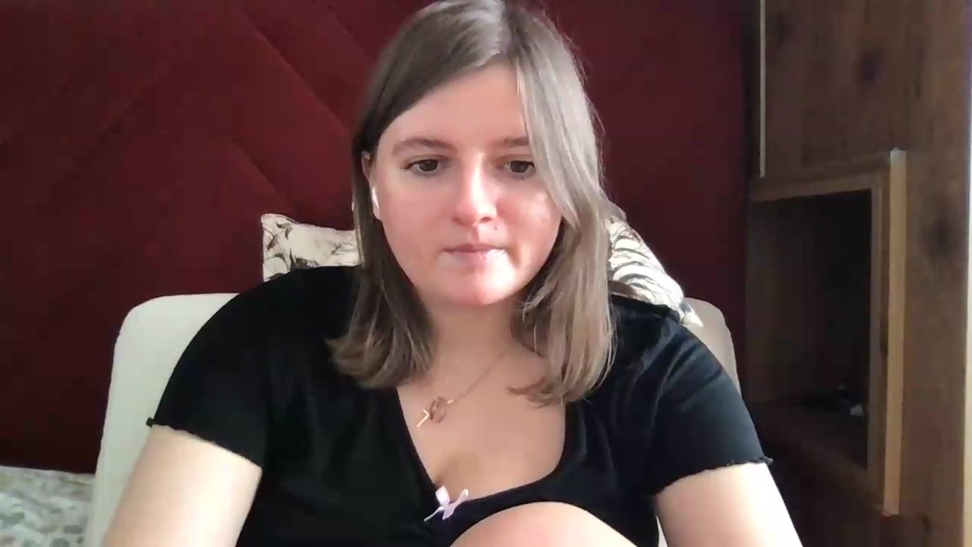 Gallery image thumbnail from SiennaMist's myfreecams stream on, 08/19/2026, 16:17 image 4 of 20