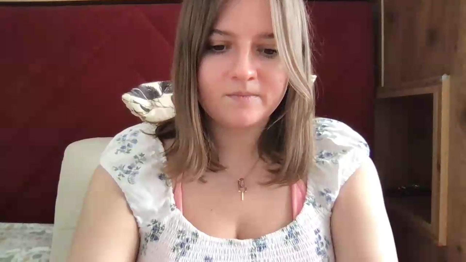 Gallery image thumbnail from SiennaMist's myfreecams stream on, 08/22/2026, 15:33 image 19 of 20