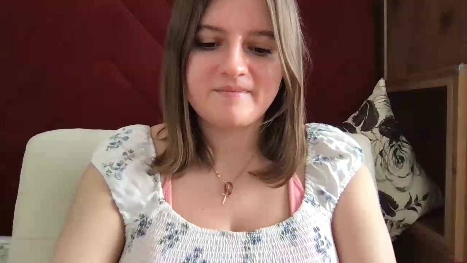 Gallery image thumbnail from SiennaMist's myfreecams stream on, 08/22/2026, 15:33 image 9 of 20