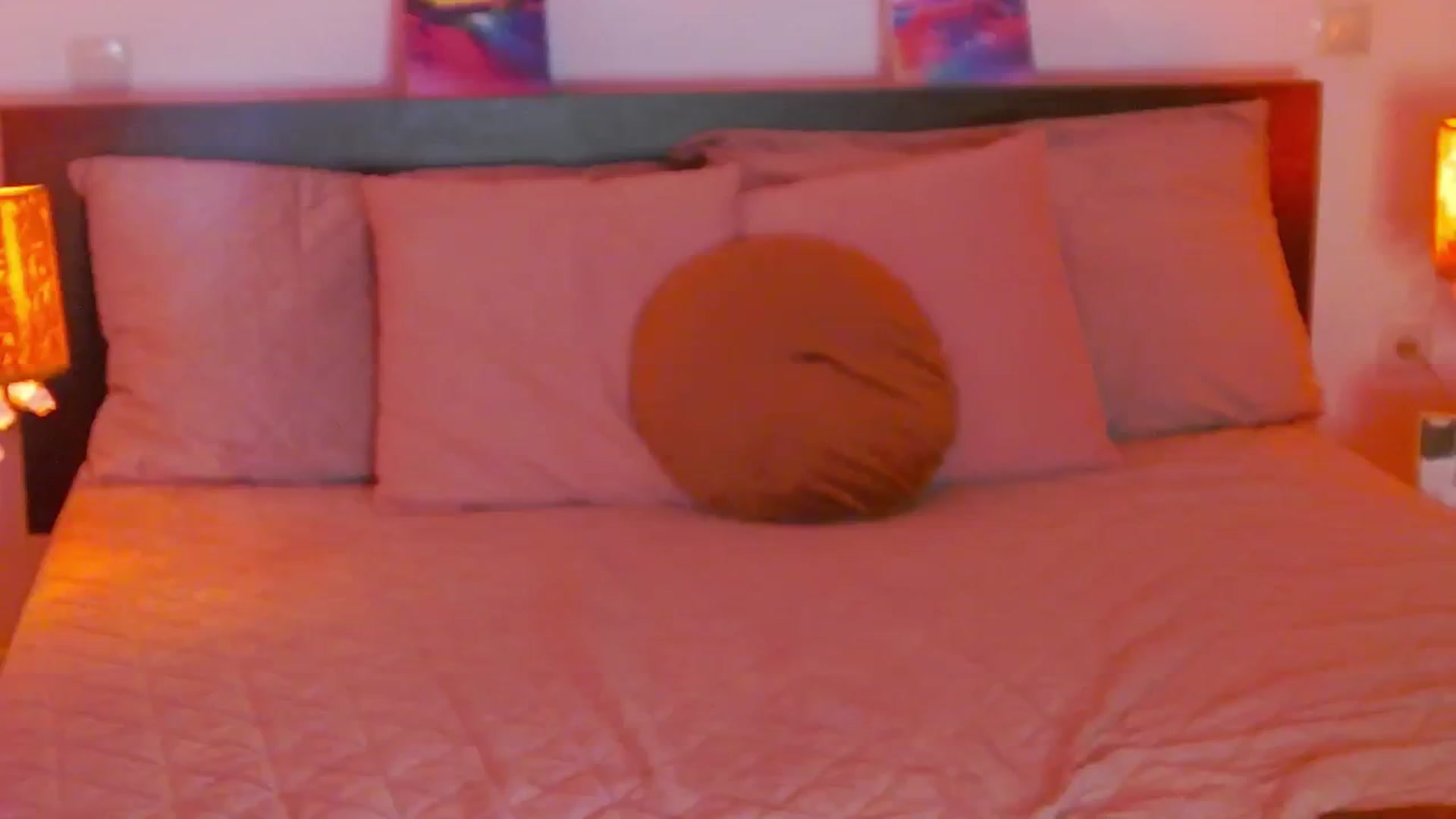 Gallery image thumbnail from SiennaNoirr's myfreecams stream on, 08/31/2024, 20:52 image 13 of 20
