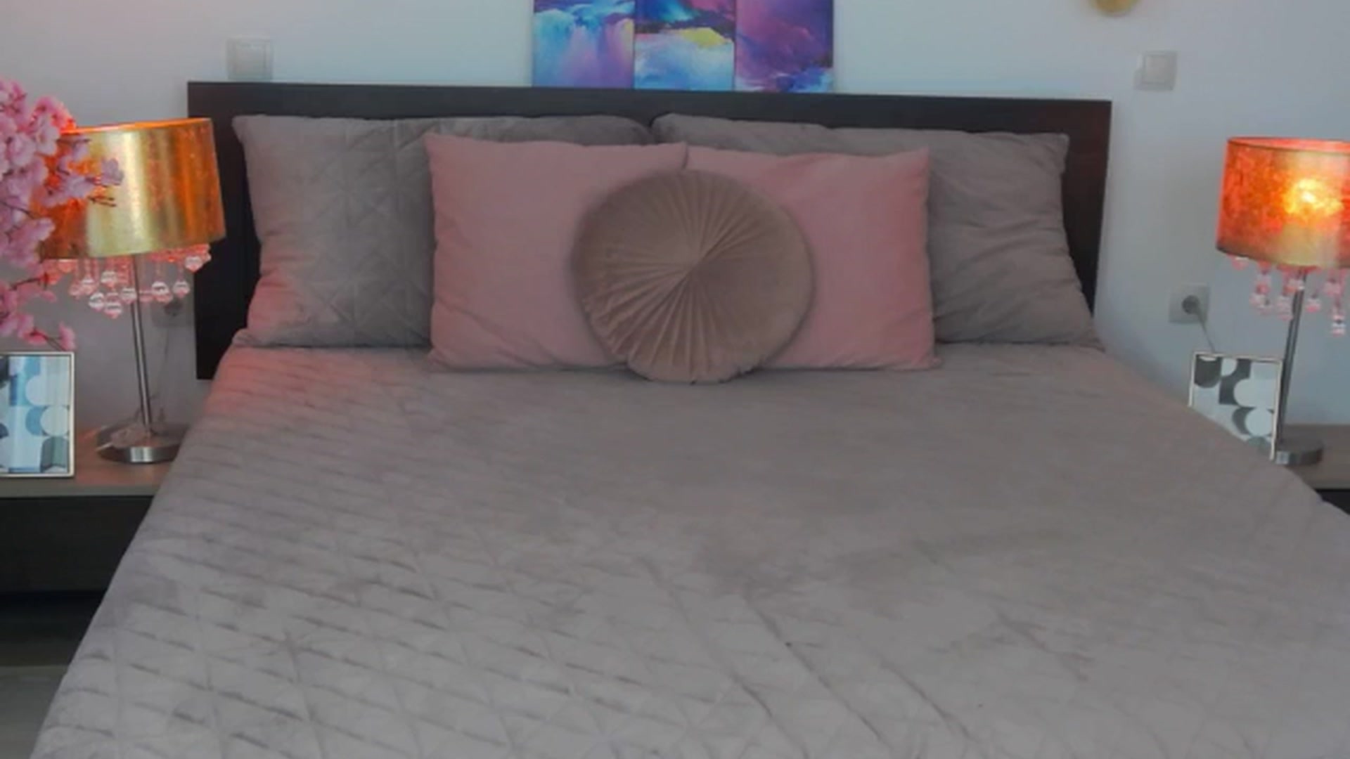 Gallery image thumbnail from SiennaNoirr's myfreecams stream on, 09/02/2024, 13:30 image 9 of 20
