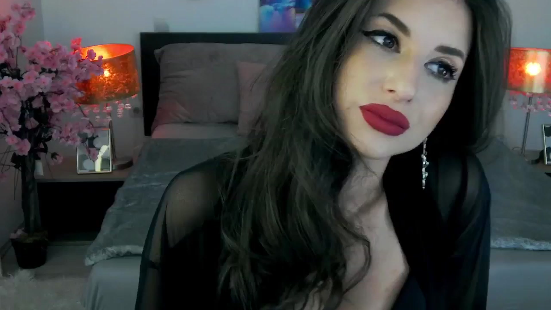 Gallery image thumbnail from SiennaNoirr's myfreecams stream on, 09/09/2024, 12:48 image 9 of 20