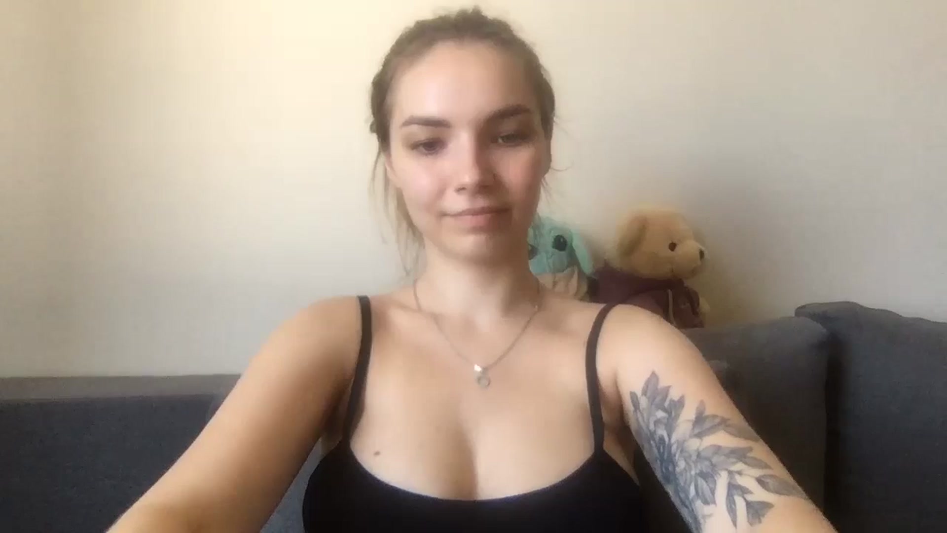 Gallery image thumbnail from SiennaRogers's myfreecams stream on, 07/15/2024, 14:36 image 2 of 20