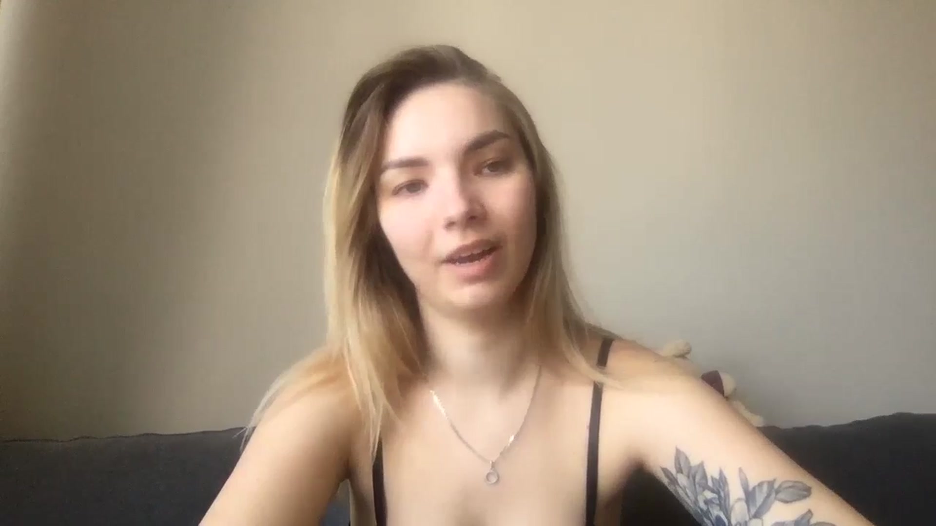 Gallery image thumbnail from SiennaRogers's myfreecams stream on, 07/17/2024, 11:18 image 7 of 20