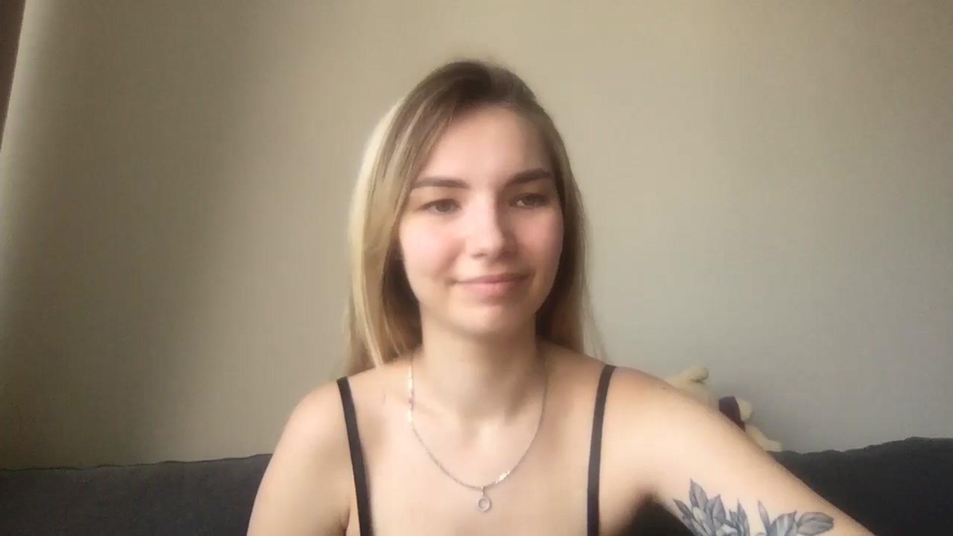 Gallery image thumbnail from SiennaRogers's myfreecams stream on, 07/17/2024, 11:18 image 18 of 20