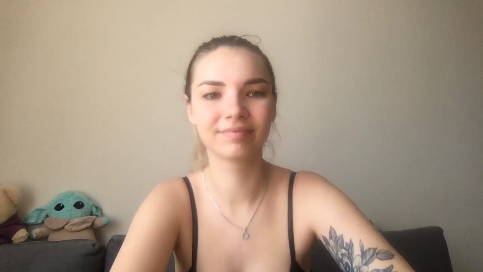 Gallery image thumbnail from SiennaRogers's myfreecams stream on, 07/25/2024, 08:15 image 6 of 20