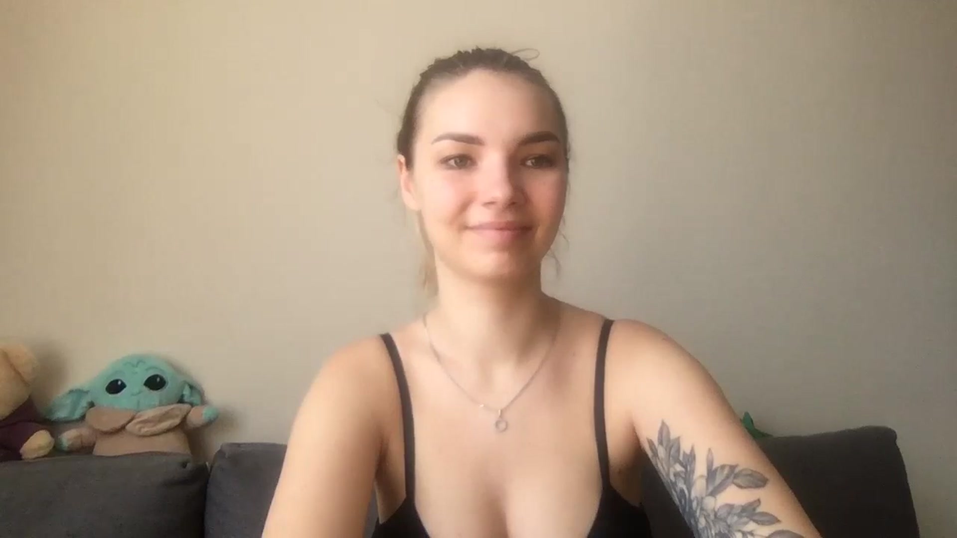 Gallery image thumbnail from SiennaRogers's myfreecams stream on, 07/25/2024, 08:15 image 4 of 20