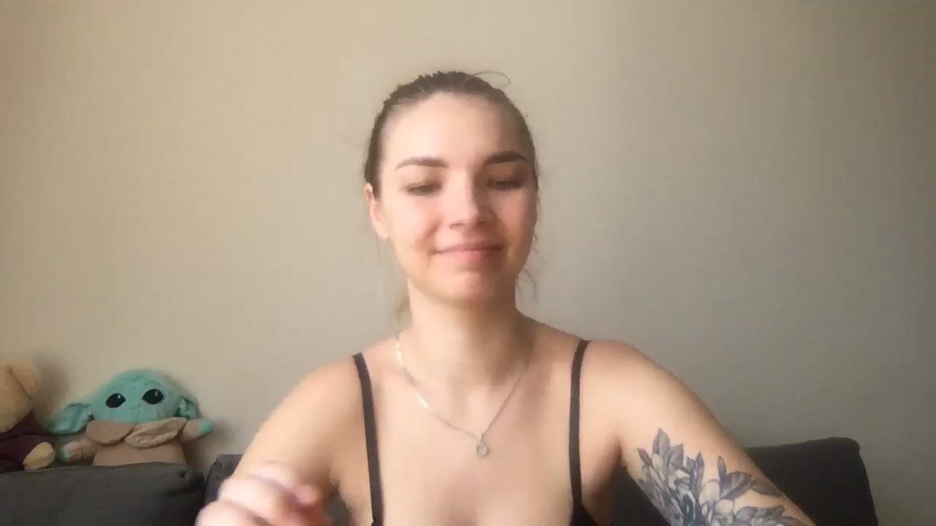 Gallery image thumbnail from SiennaRogers's myfreecams stream on, 07/25/2024, 08:15 image 8 of 20