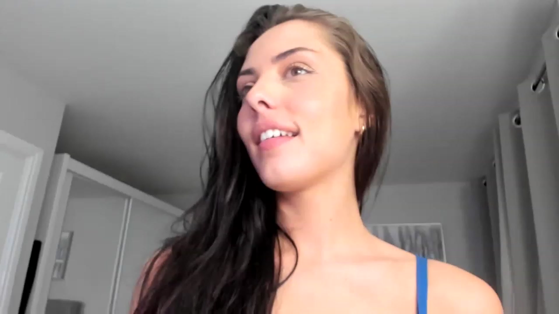Gallery image thumbnail from SiennaSinsx's myfreecams stream on, 03/23/2023, 23:29 image 2 of 20