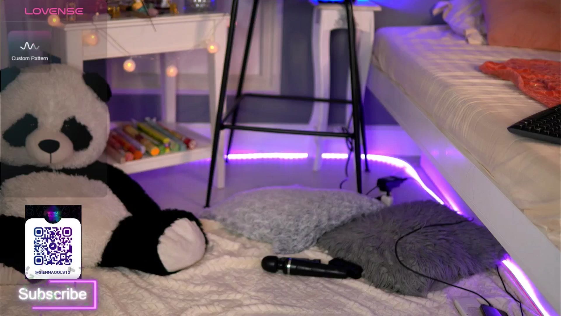 Gallery image thumbnail from SiennaSunset's myfreecams stream on, 04/21/2025, 21:45 image 9 of 20