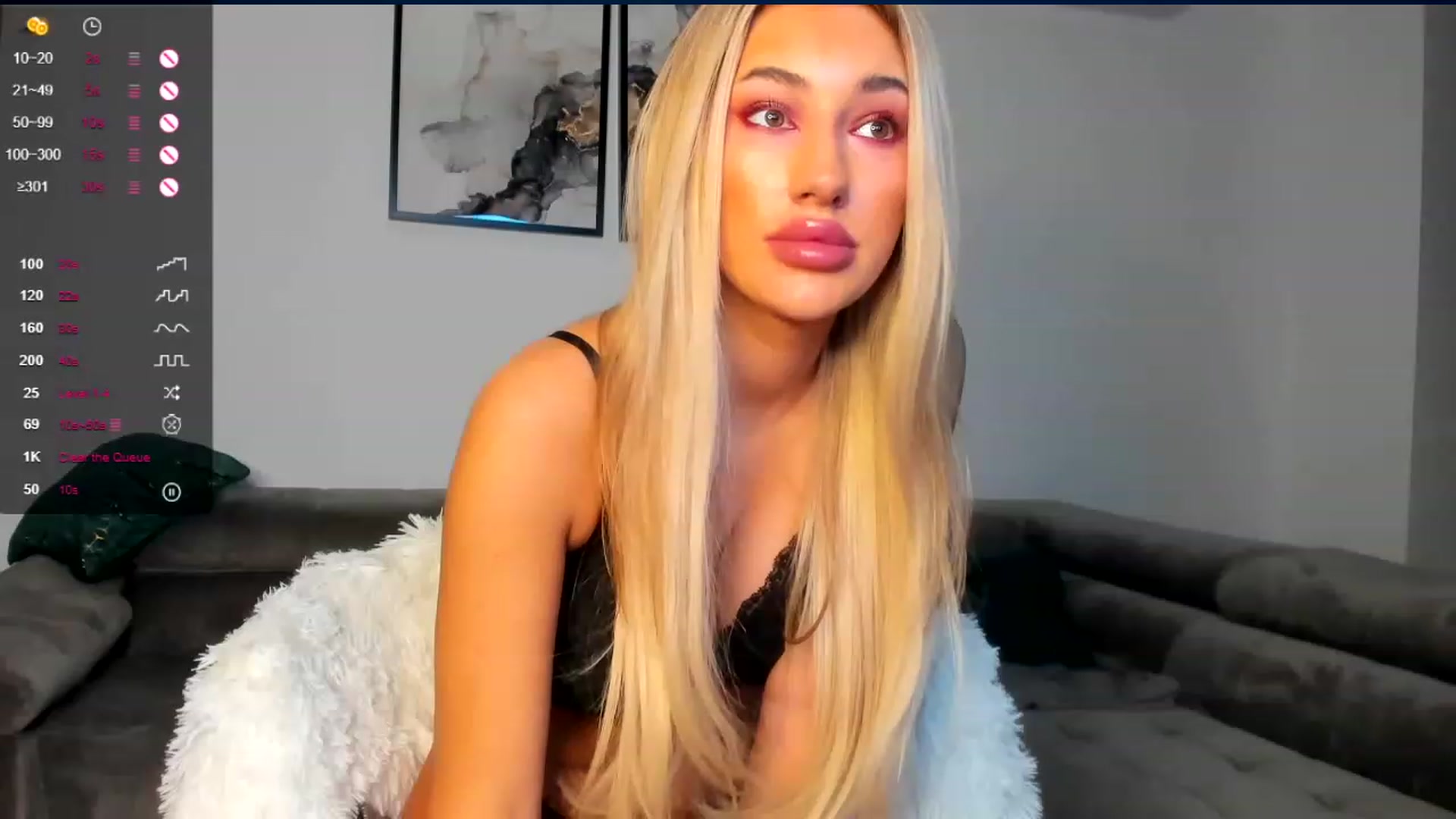 Gallery image thumbnail from Sieraskye's myfreecams stream on, 01/20/2023, 21:59 image 16 of 20