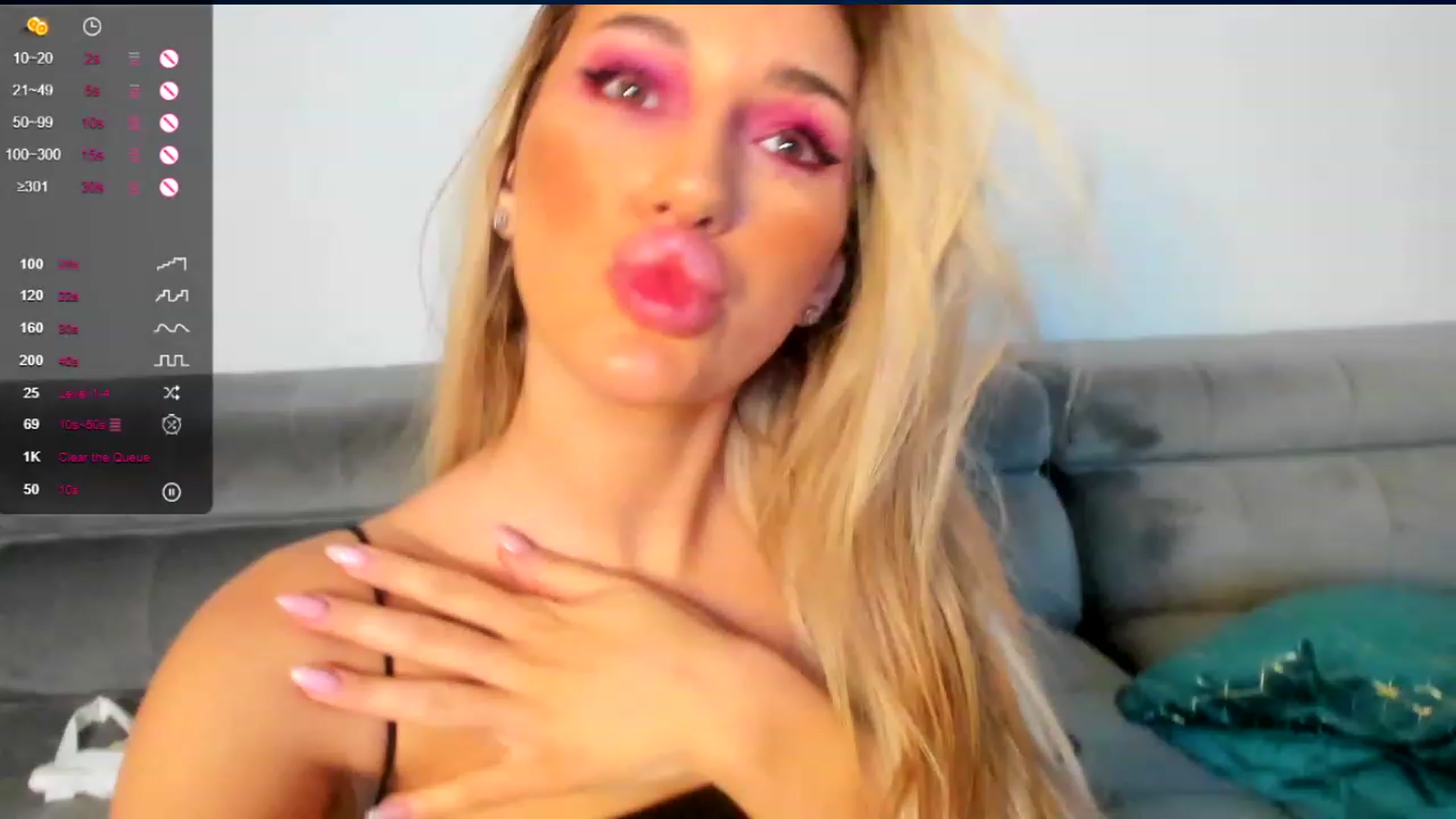 Gallery image thumbnail from Sieraskye's myfreecams stream on, 02/20/2023, 24:16 image 14 of 20