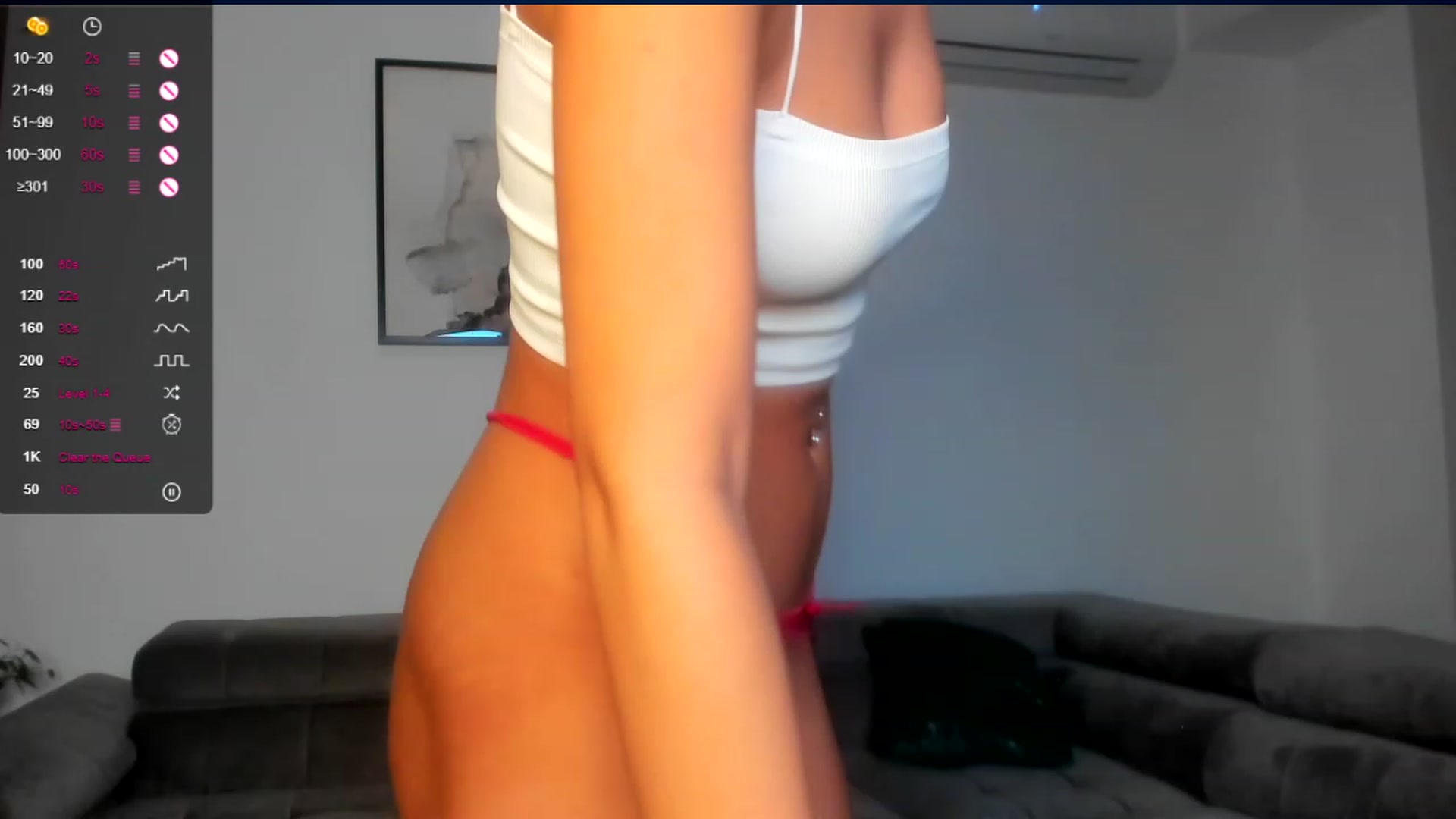 Gallery image thumbnail from Sieraskye's myfreecams stream on, 03/20/2023, 23:29 image 4 of 20