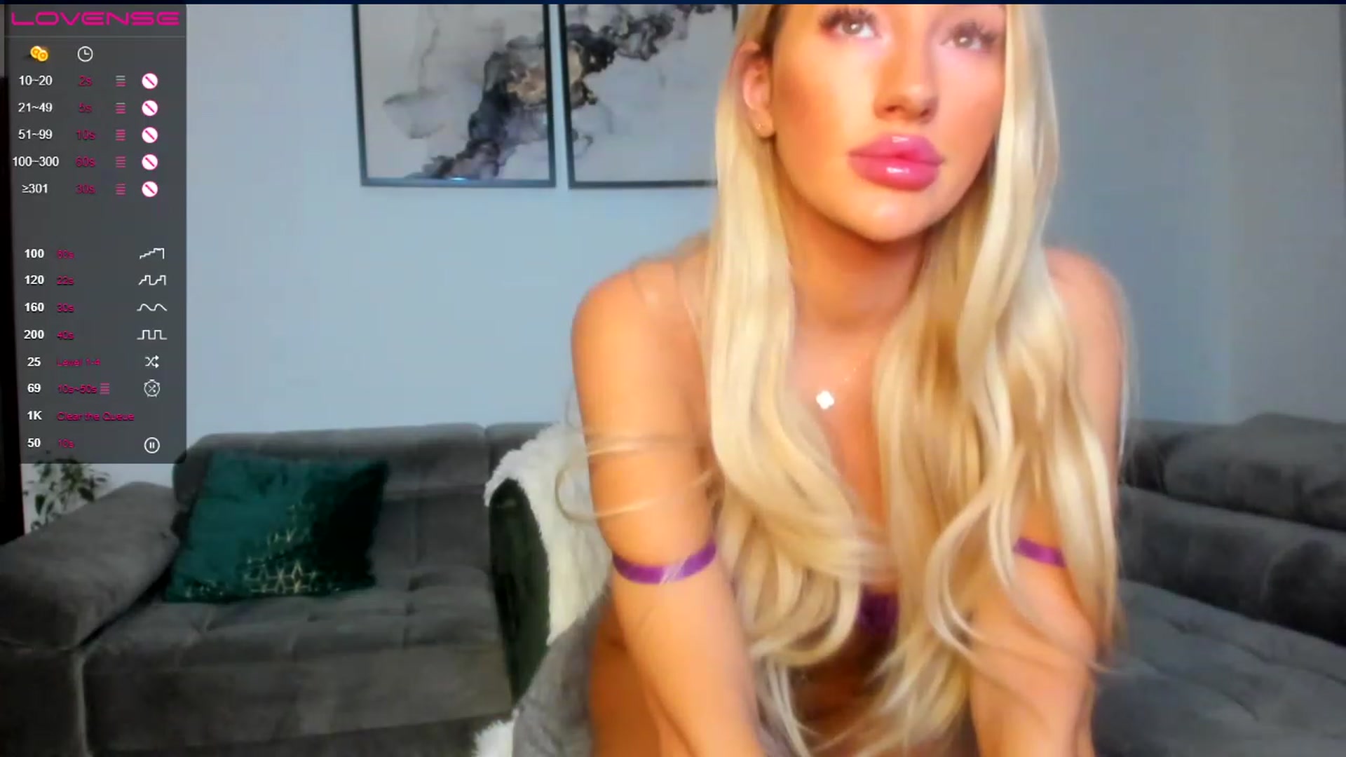 Gallery image thumbnail from Sieraskye's myfreecams stream on, 04/28/2023, 22:21 image 14 of 20