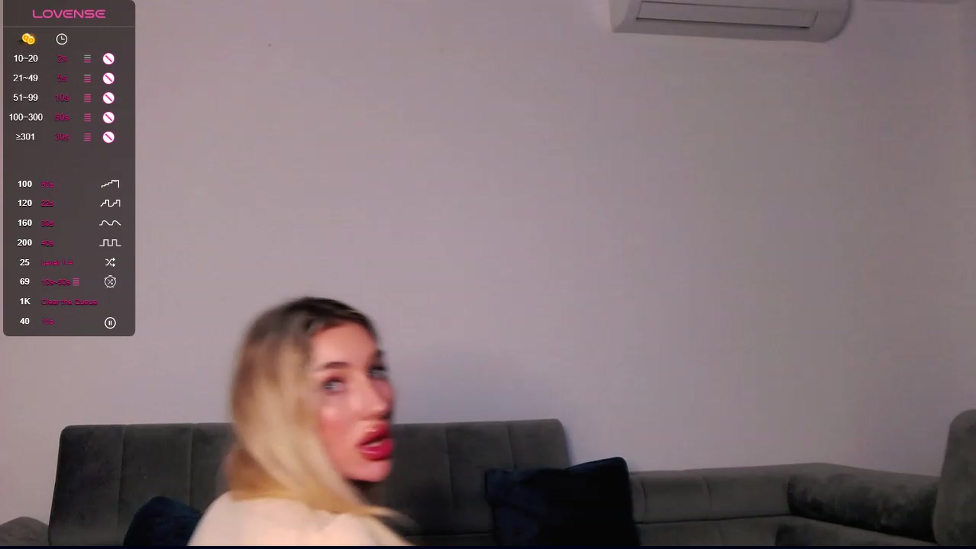 Gallery image thumbnail from Sieraskye's myfreecams stream on, 08/19/2023, 23:00 image 14 of 20