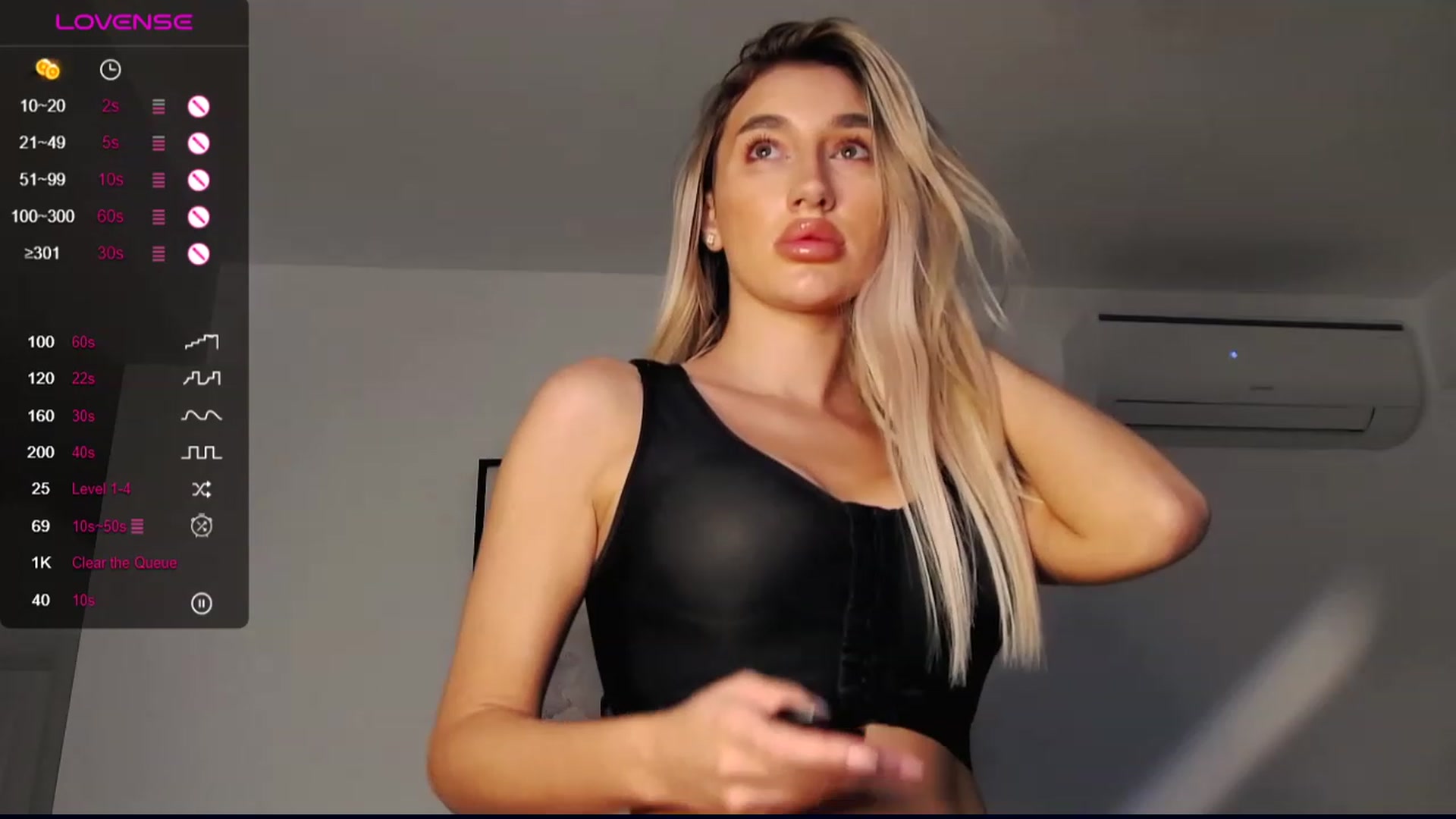 Gallery image thumbnail from Sieraskye's myfreecams stream on, 10/08/2023, 22:21 image 19 of 20