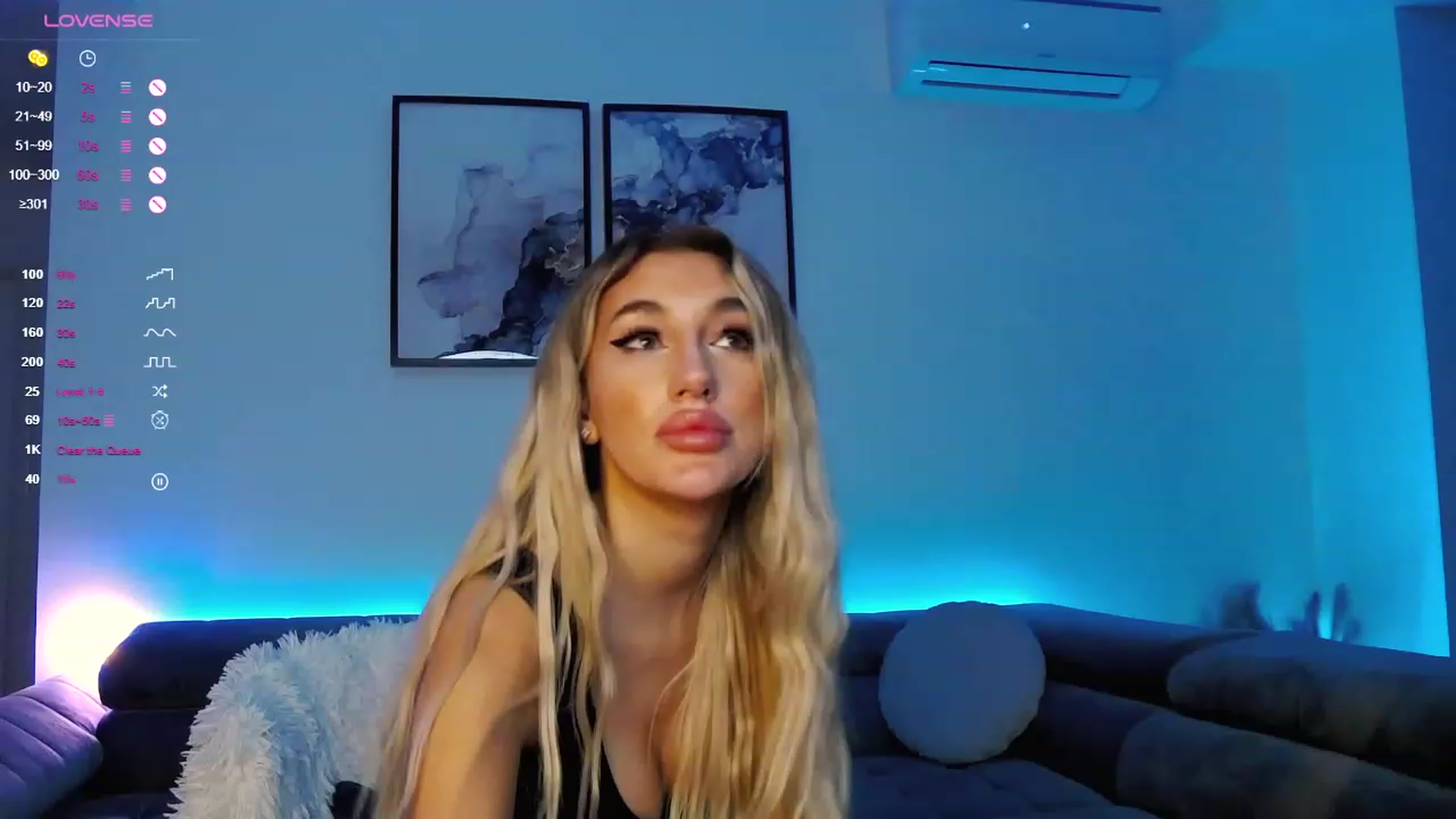 Gallery image thumbnail from Sieraskye's myfreecams stream on, 10/23/2023, 01:40 image 13 of 20