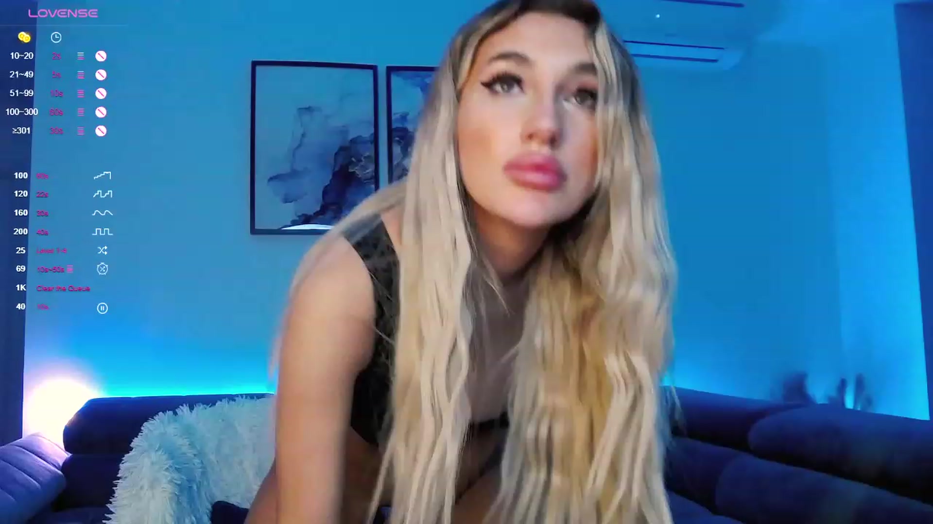 Gallery image thumbnail from Sieraskye's myfreecams stream on, 10/23/2023, 01:40 image 12 of 20