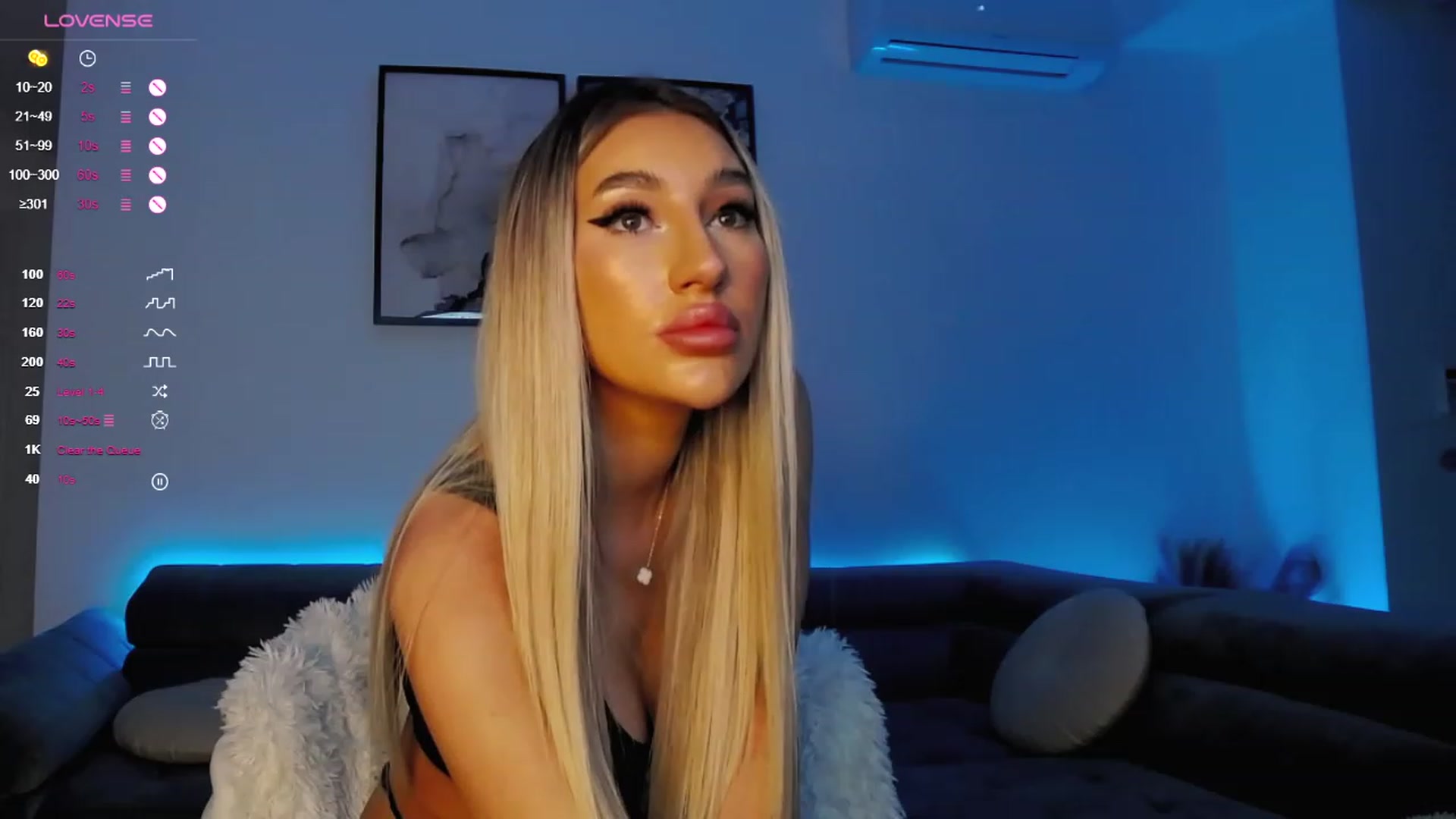 Gallery image thumbnail from Sieraskye's myfreecams stream on, 10/28/2023, 22:46 image 9 of 20