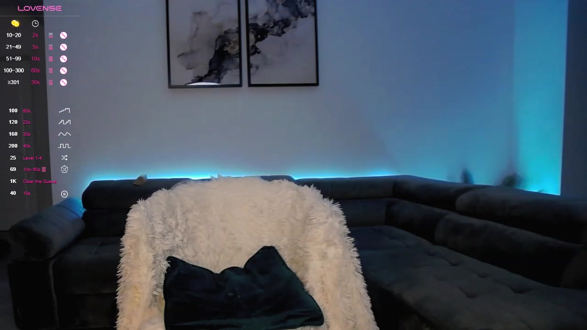 Gallery image thumbnail from Sieraskye's myfreecams stream on, 10/30/2023, 24:54 image 10 of 20
