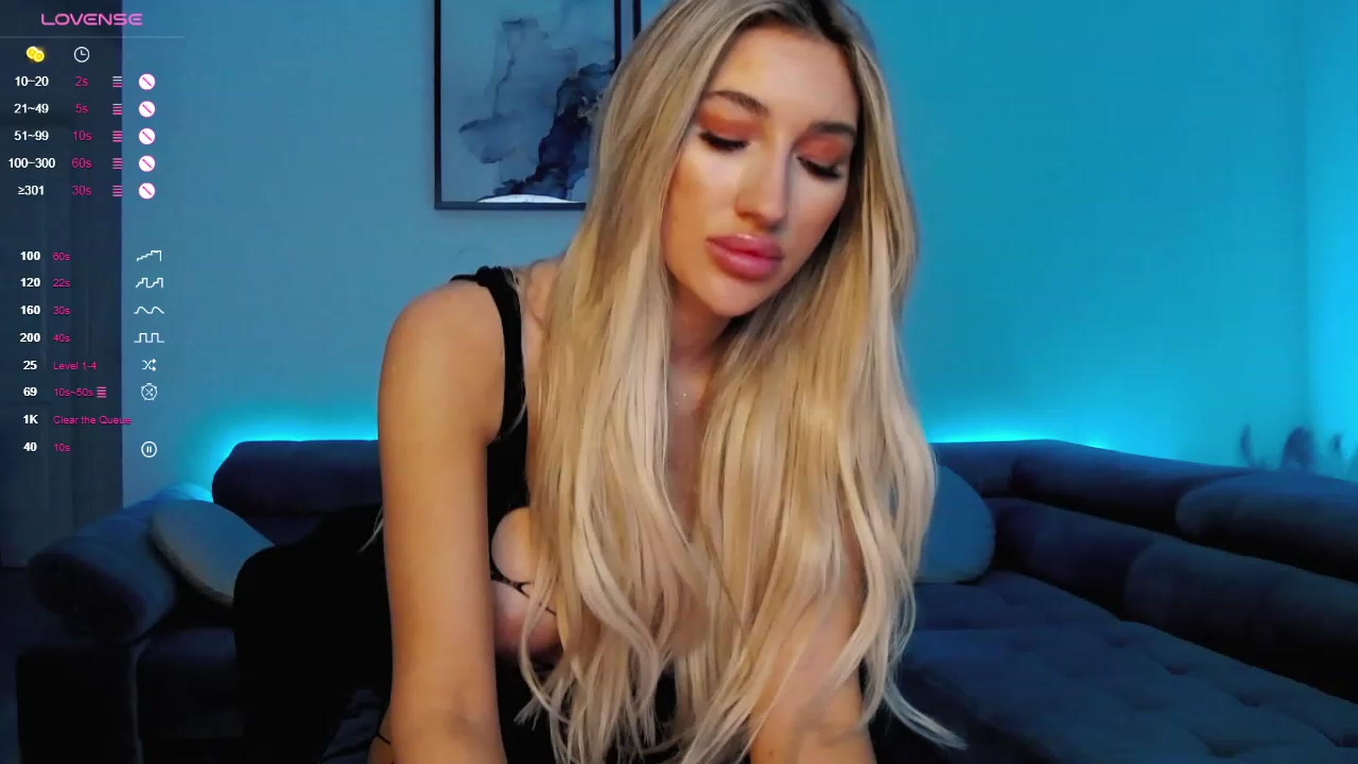 Gallery image thumbnail from Sieraskye's myfreecams stream on, 12/10/2023, 17:31 image 15 of 20