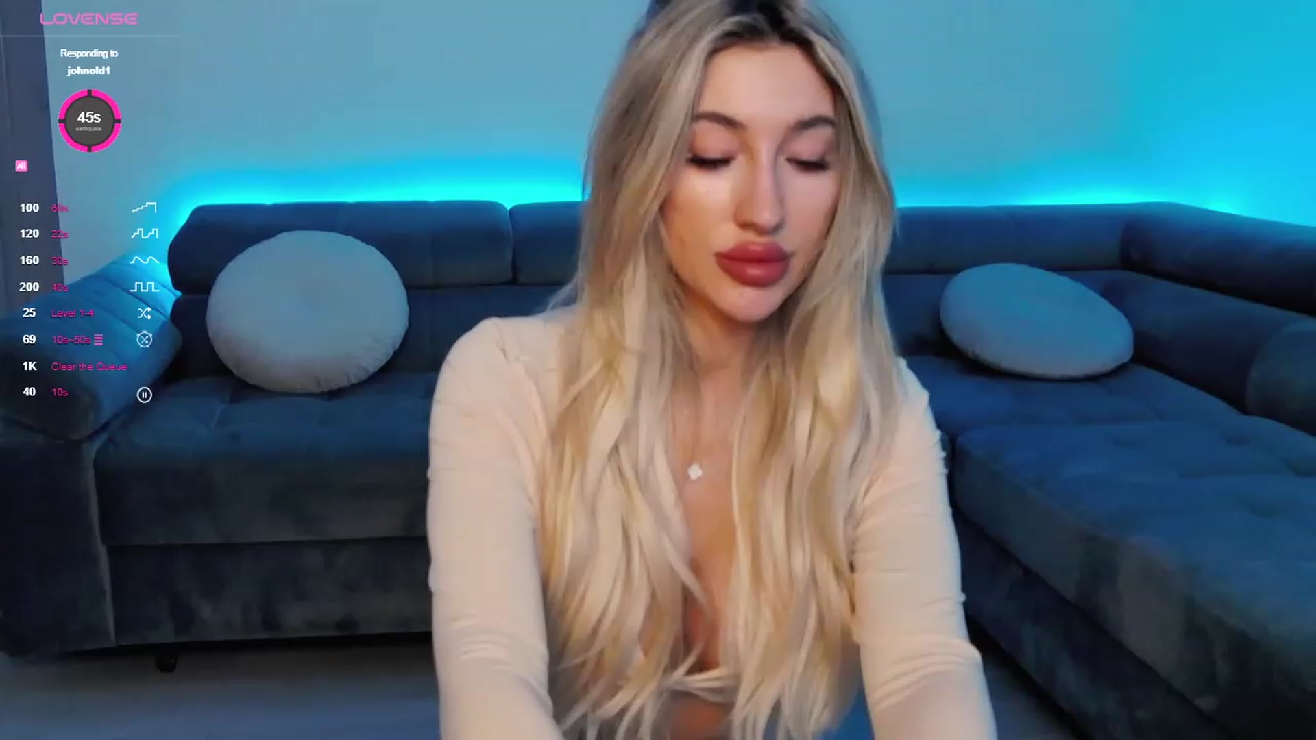 Gallery image thumbnail from Sieraskye's myfreecams stream on, 12/11/2023, 16:03 image 18 of 20