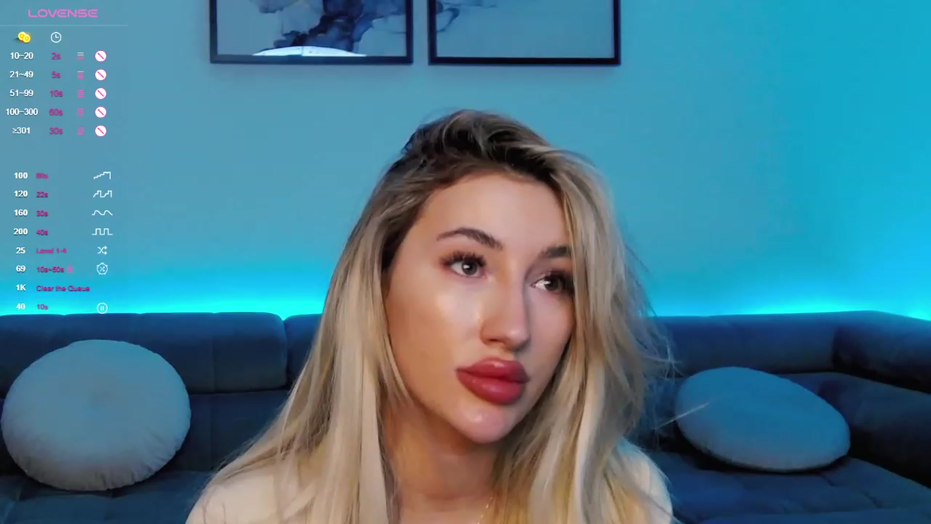 Gallery image thumbnail from Sieraskye's myfreecams stream on, 12/11/2023, 16:03 image 17 of 20