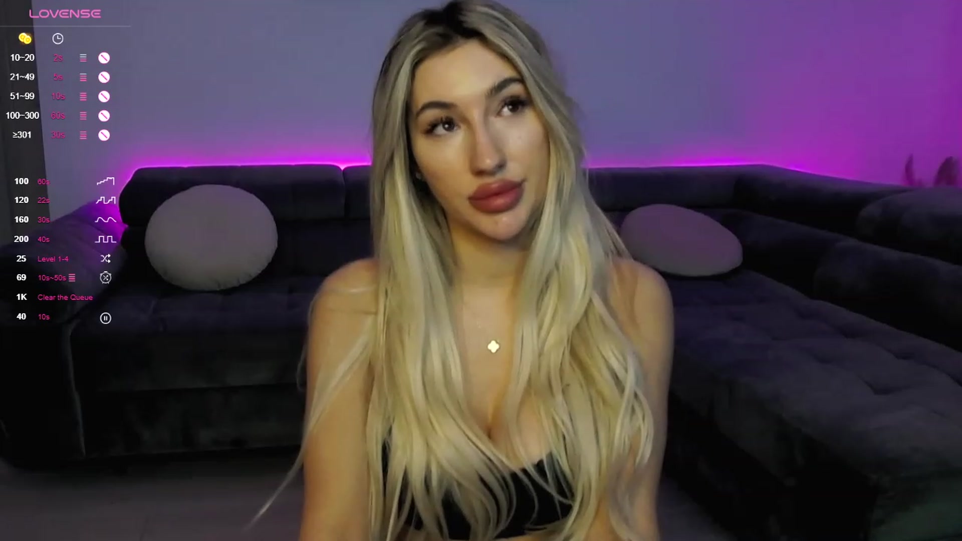 Gallery image thumbnail from Sieraskye's myfreecams stream on, 12/11/2023, 17:29 image 18 of 20