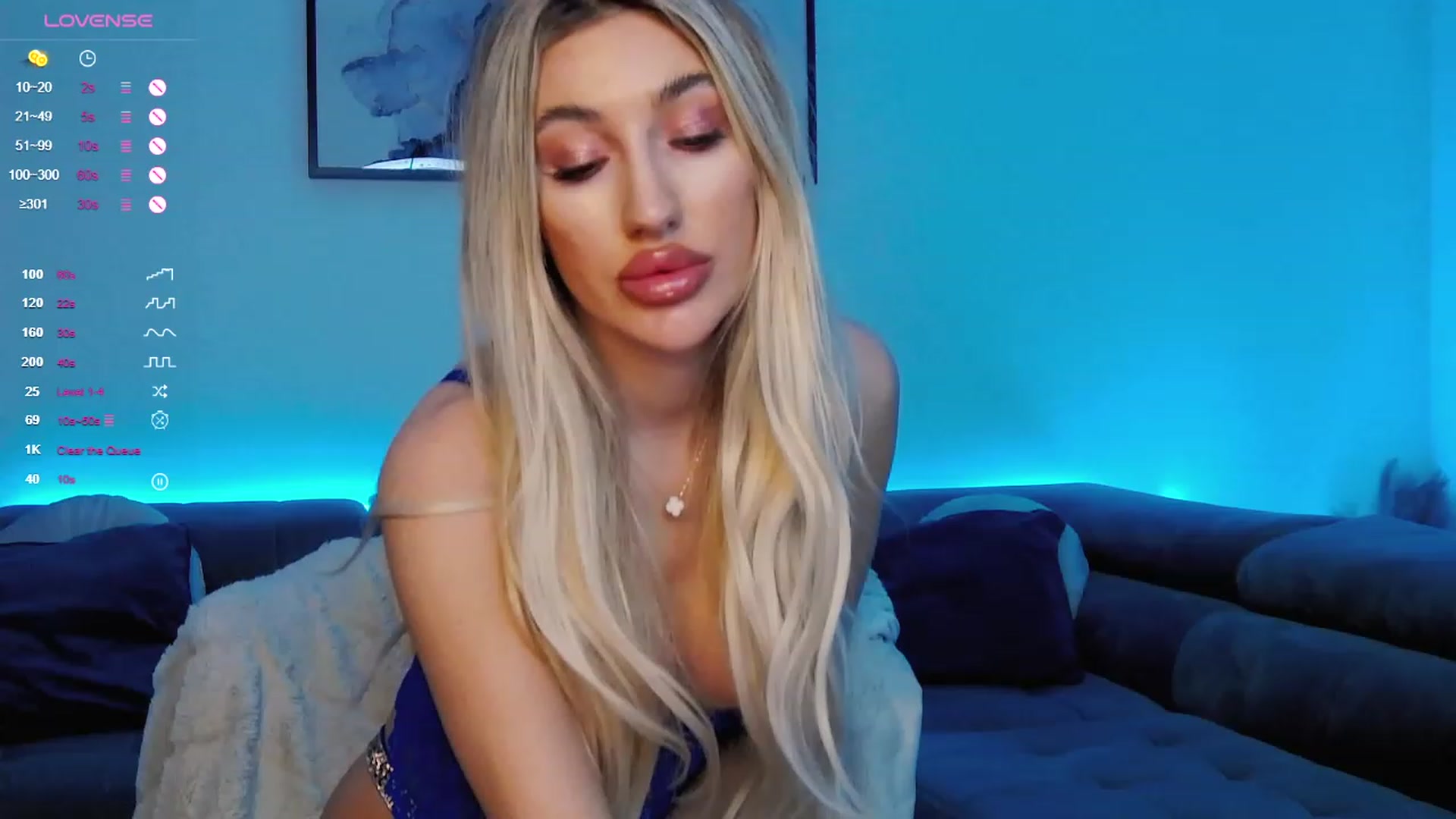 Gallery image thumbnail from Sieraskye's myfreecams stream on, 12/17/2023, 17:14 image 5 of 20