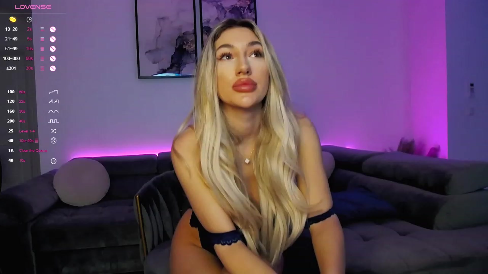 Gallery image thumbnail from Sieraskye's myfreecams stream on, 12/22/2023, 17:56 image 18 of 20