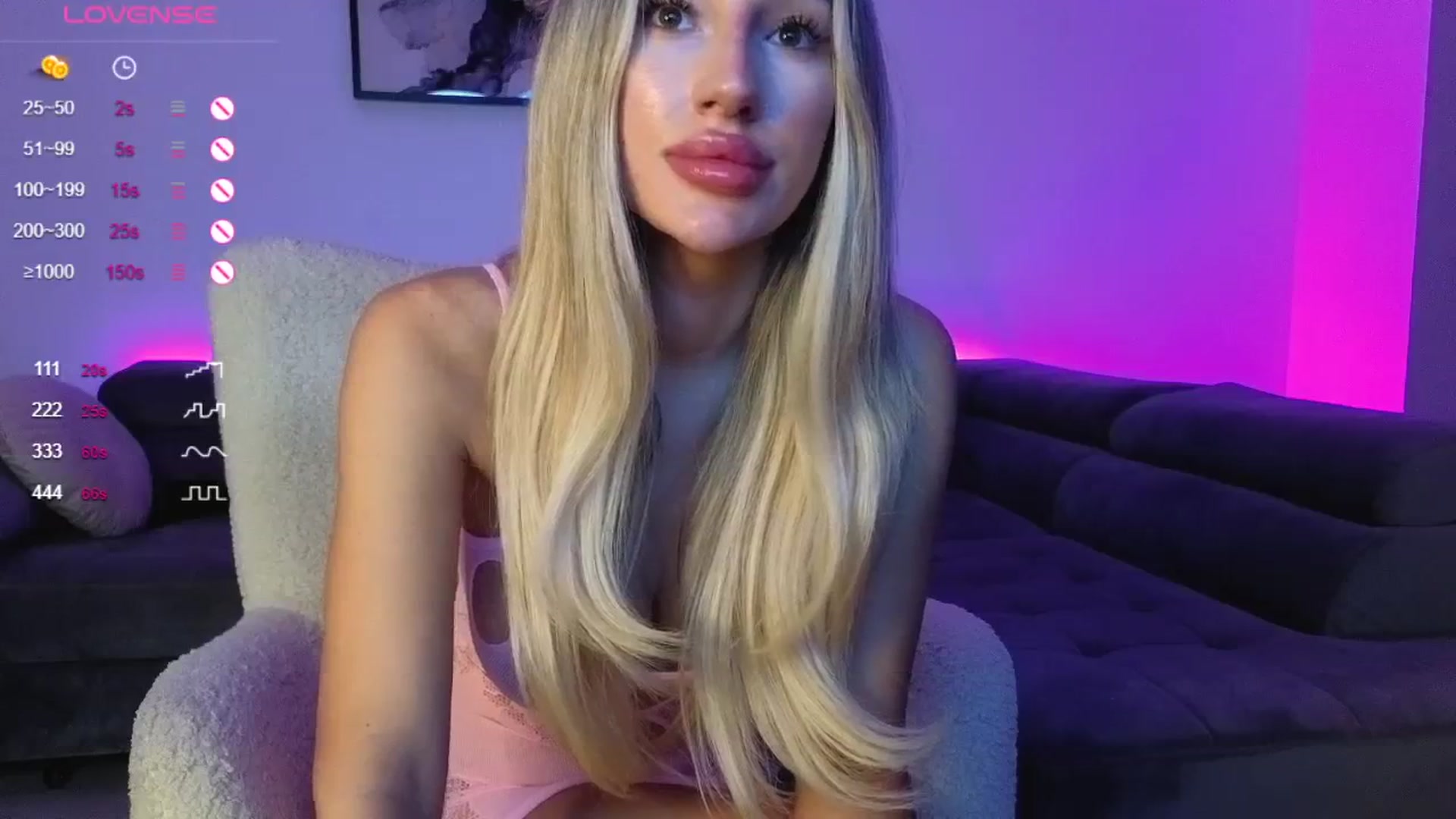 Gallery image thumbnail from Sieraskye's myfreecams stream on, 09/24/2024, 18:38 image 12 of 20