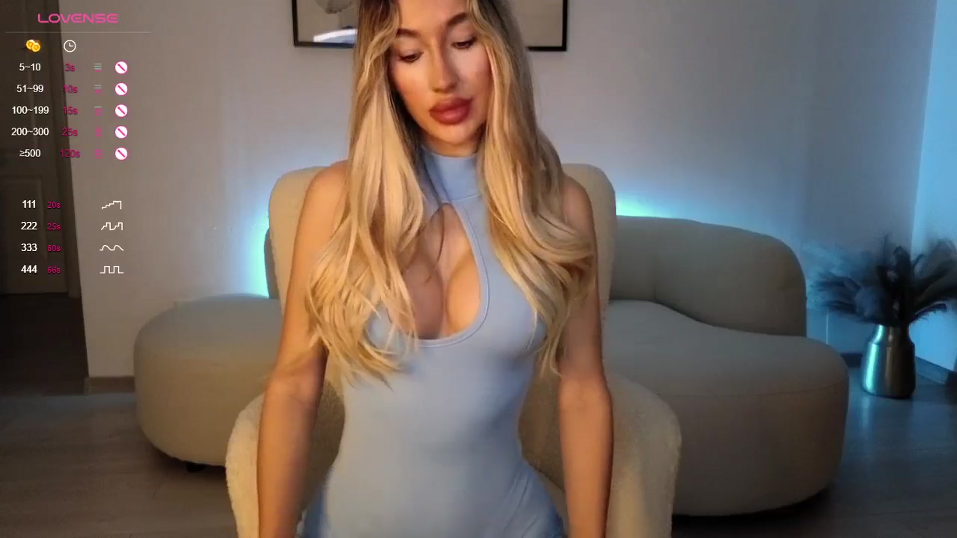 Gallery image thumbnail from Sieraskye's myfreecams stream on, 10/30/2024, 18:04 image 17 of 20