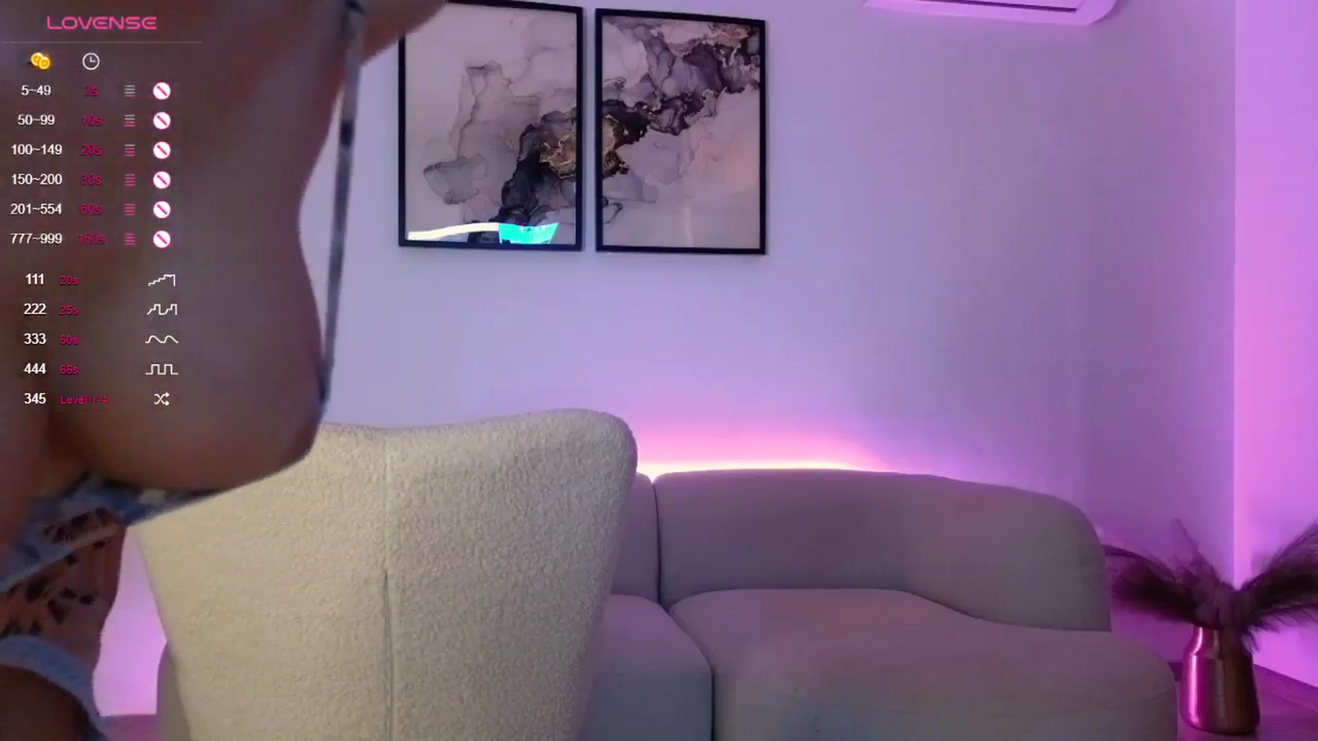 Gallery image thumbnail from Sieraskye's myfreecams stream on, 05/20/2025, 24:27 image 16 of 20