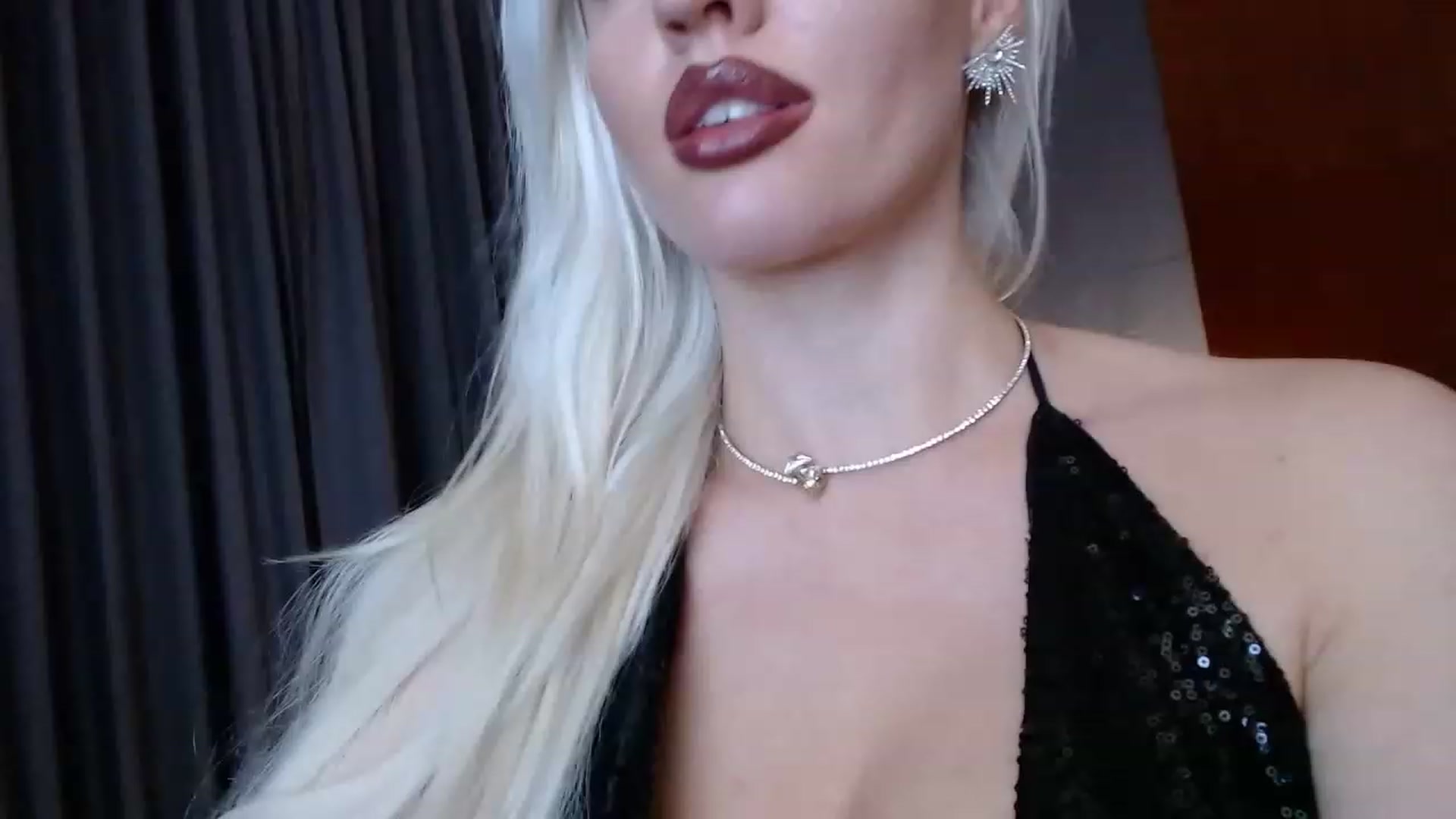 Gallery image thumbnail from SigalBlonde's myfreecams stream on, 05/25/2023, 15:24 image 2 of 20