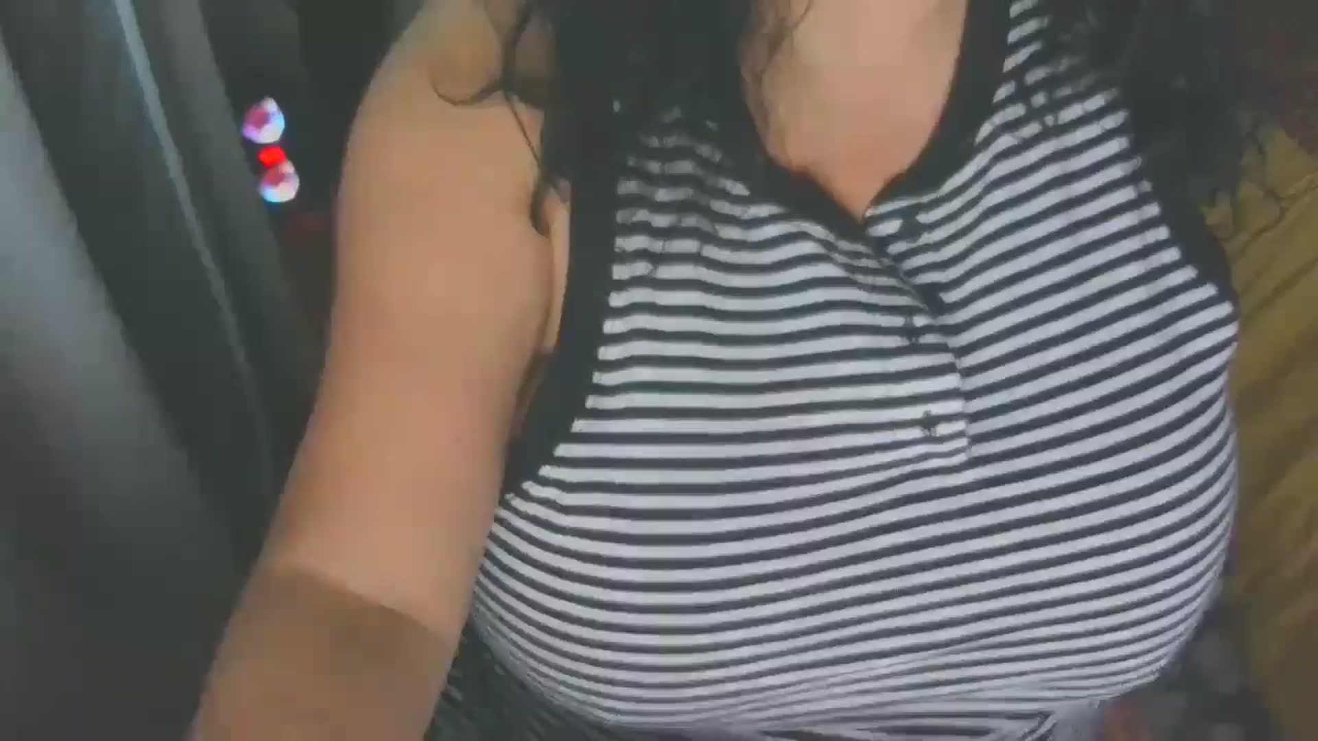 Gallery image thumbnail from SignorinaVoss's myfreecams stream on, 05/05/2024, 18:06 image 14 of 20