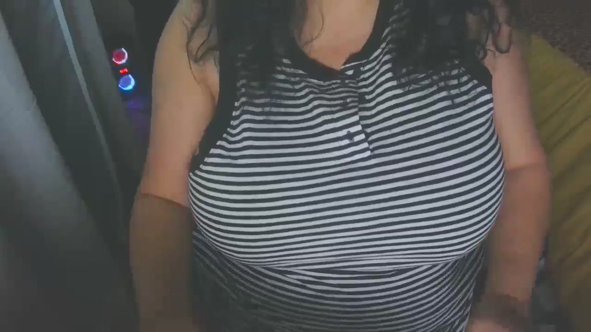 Gallery image thumbnail from SignorinaVoss's myfreecams stream on, 05/05/2024, 18:06 image 20 of 20