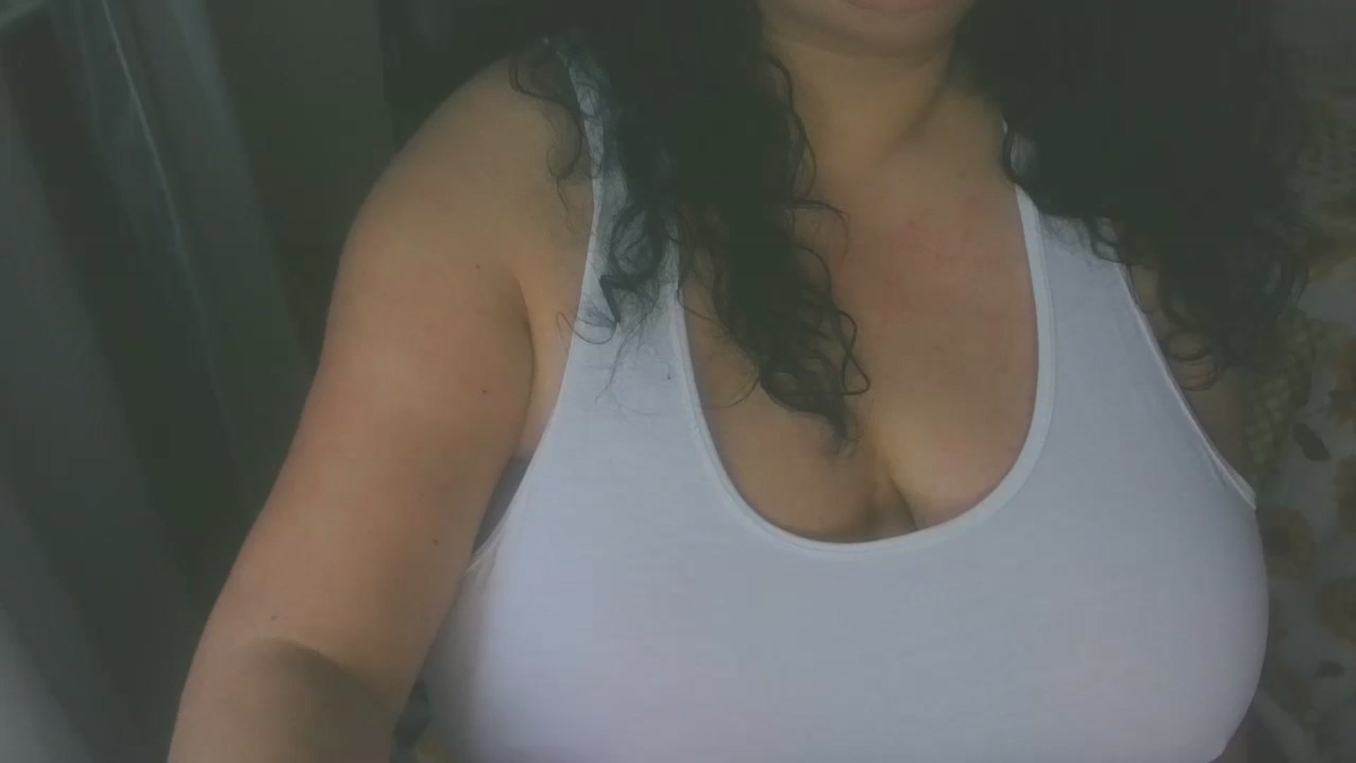 Gallery image thumbnail from SignorinaVoss's myfreecams stream on, 06/24/2024, 13:23 image 3 of 20