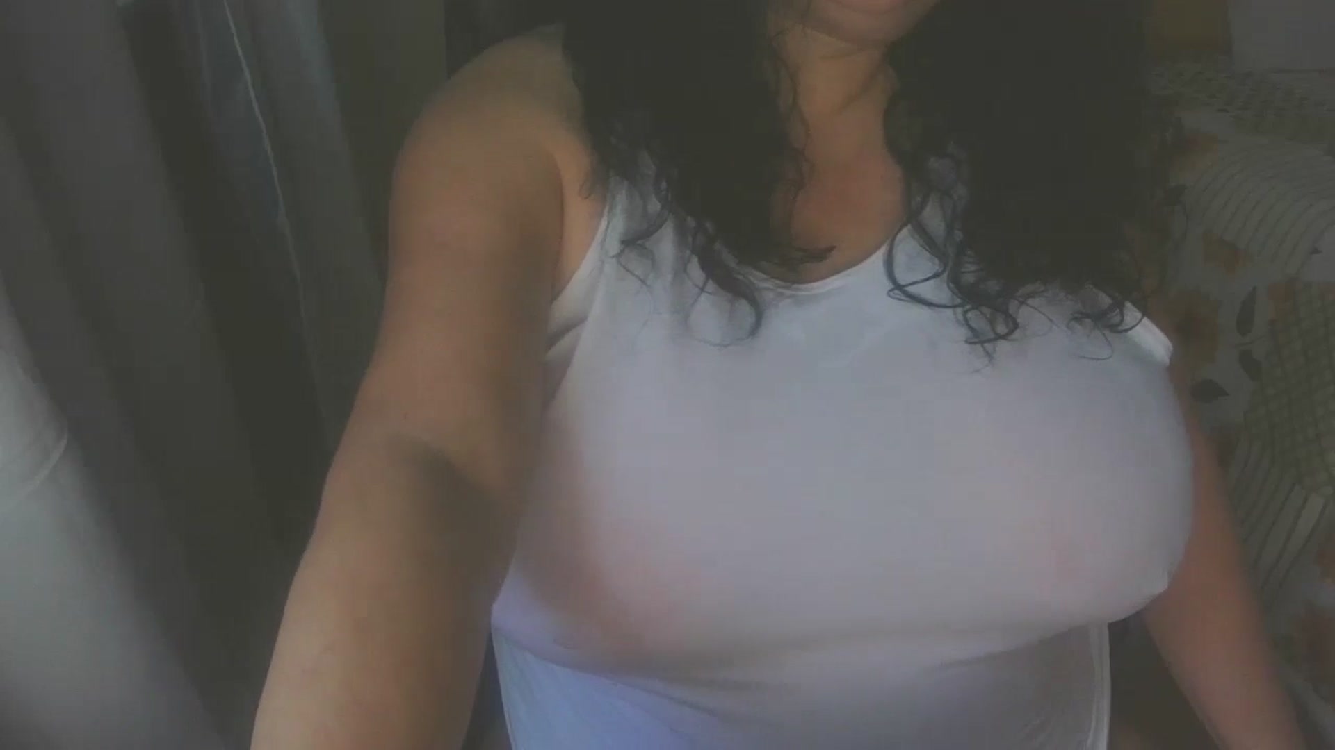 Gallery image thumbnail from SignorinaVoss's myfreecams stream on, 06/24/2024, 13:23 image 20 of 20