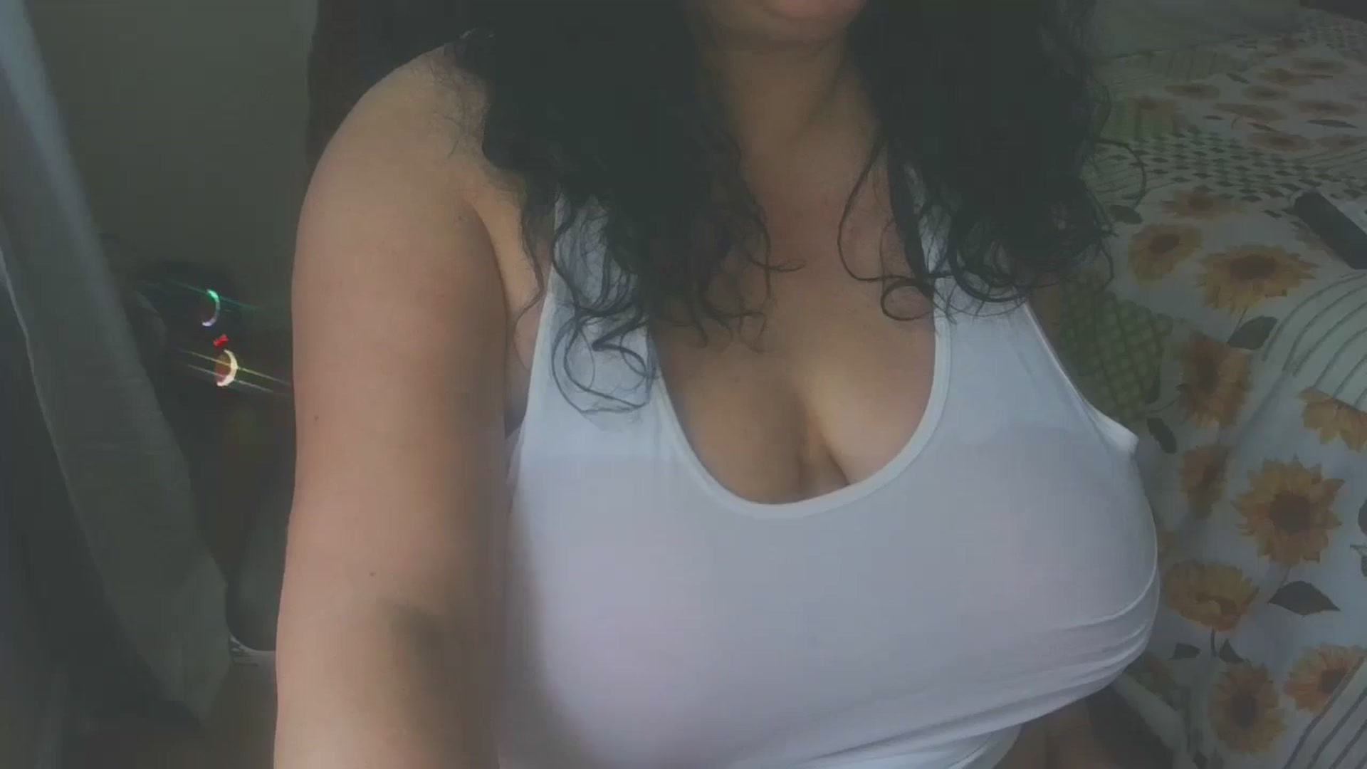 Gallery image thumbnail from SignorinaVoss's myfreecams stream on, 06/24/2024, 16:28 image 3 of 20