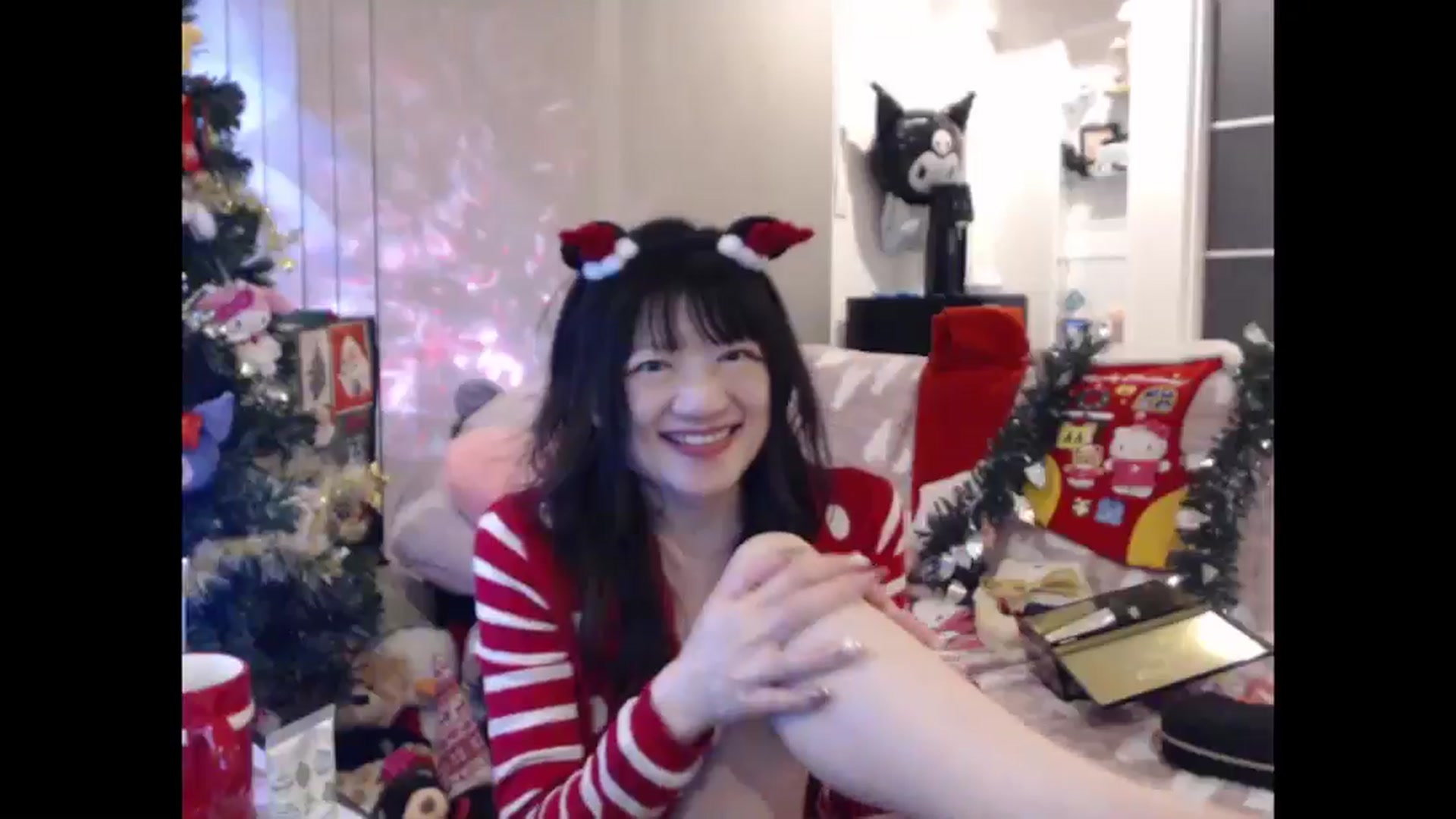 Gallery image thumbnail from SilViAjpn's myfreecams stream on, 12/25/2025, 13:16 image 2 of 20