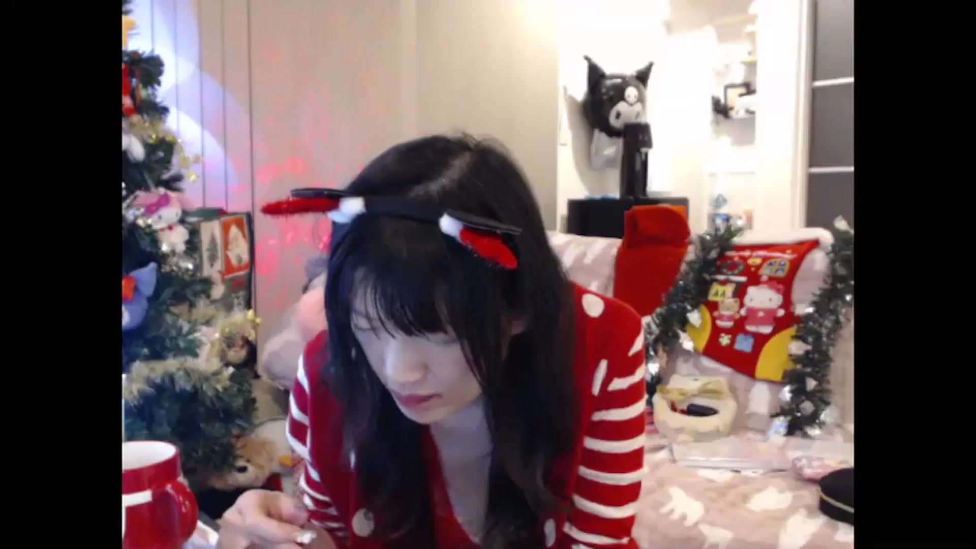 Gallery image thumbnail from SilViAjpn's myfreecams stream on, 12/25/2025, 13:16 image 6 of 20