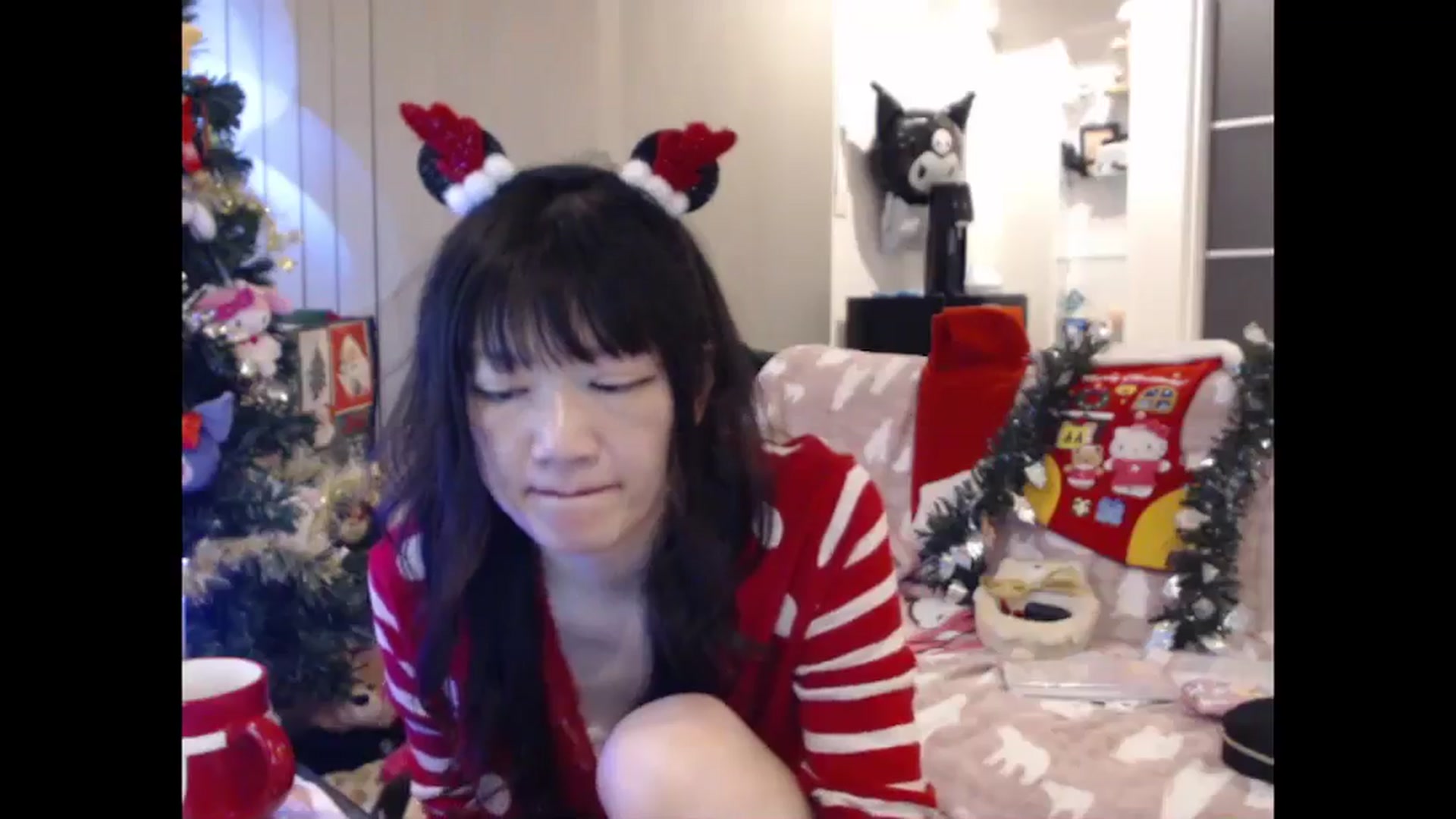 Gallery image thumbnail from SilViAjpn's myfreecams stream on, 12/25/2025, 13:16 image 7 of 20