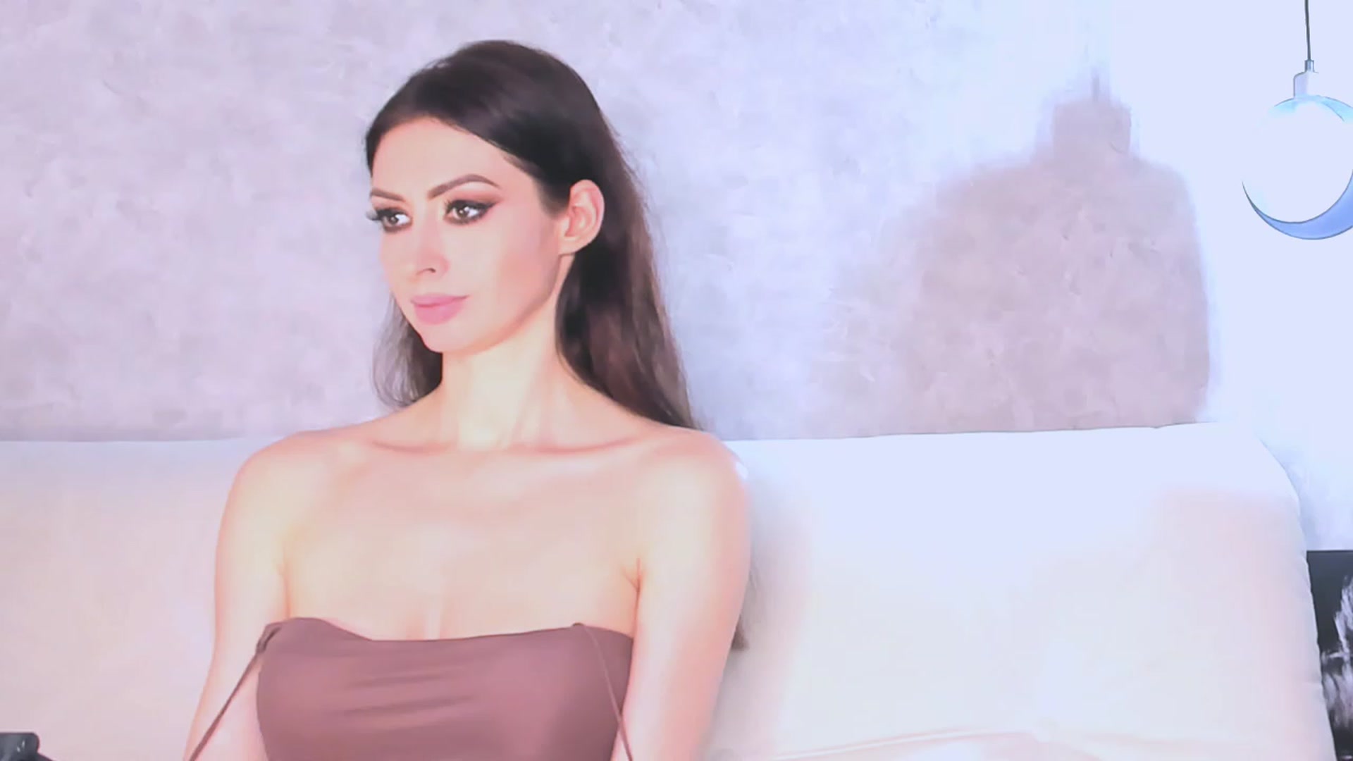 Gallery image thumbnail from SilenceIsSexy's myfreecams stream on, 01/30/2023, 01:03 image 17 of 20