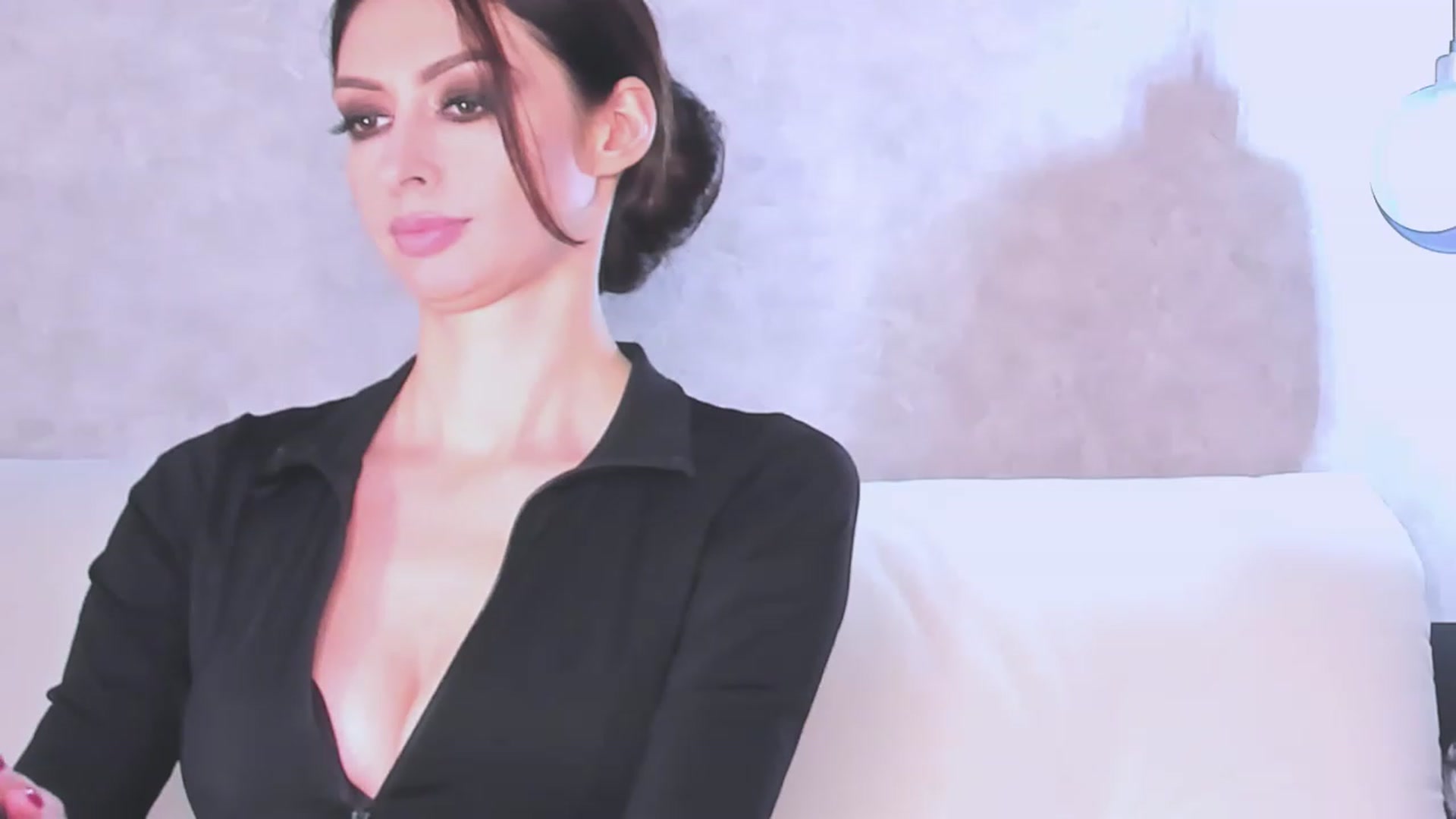 Gallery image thumbnail from SilenceIsSexy's myfreecams stream on, 03/05/2023, 02:18 image 18 of 20