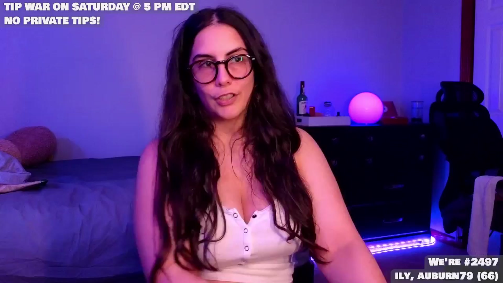 Gallery image thumbnail from SilentTy's myfreecams stream on, 04/01/2024, 23:27 image 15 of 20
